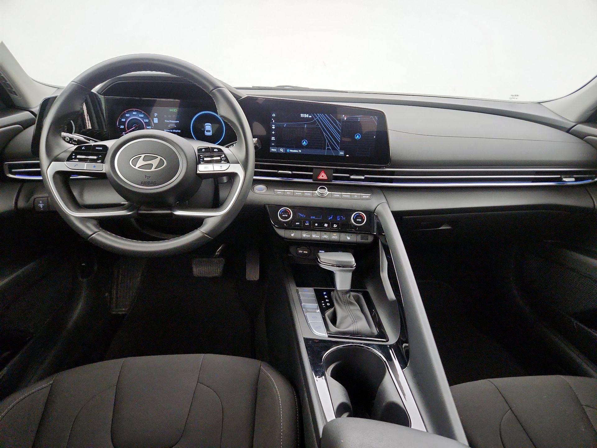 Thumbnail: 2025 Hyundai Elantra - 9