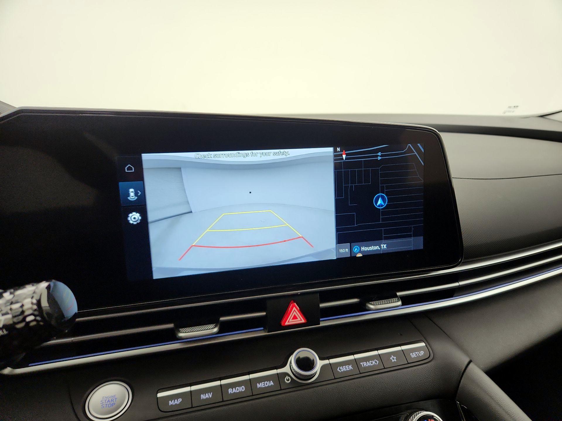 Thumbnail: 2025 Hyundai Elantra - 15