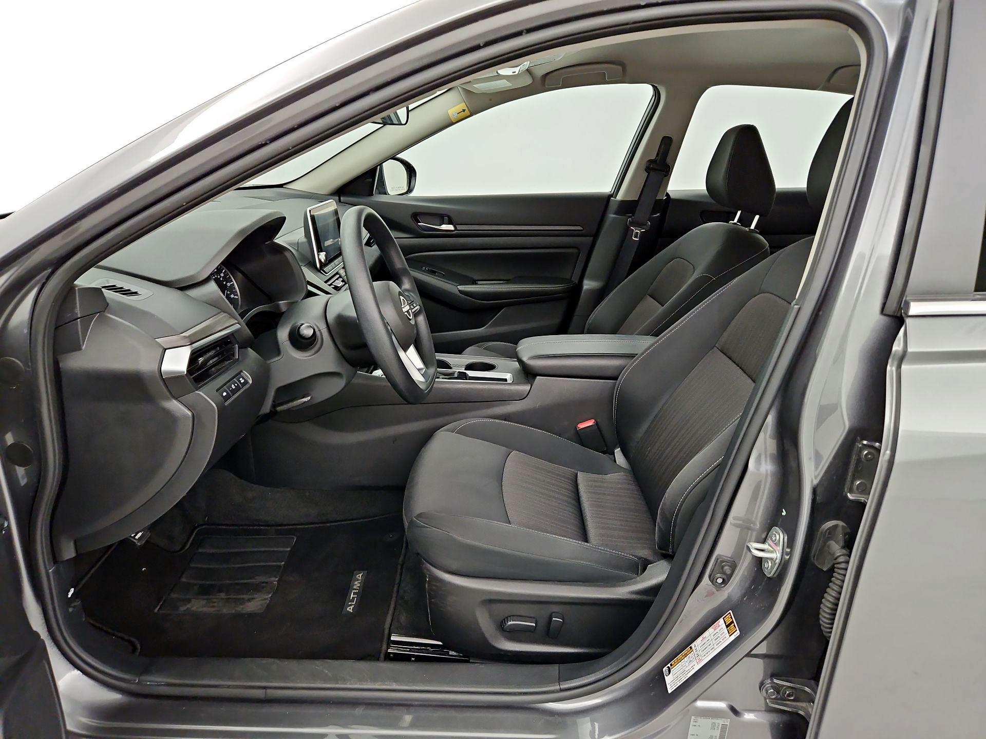 Thumbnail: 2025 Nissan Altima - 11