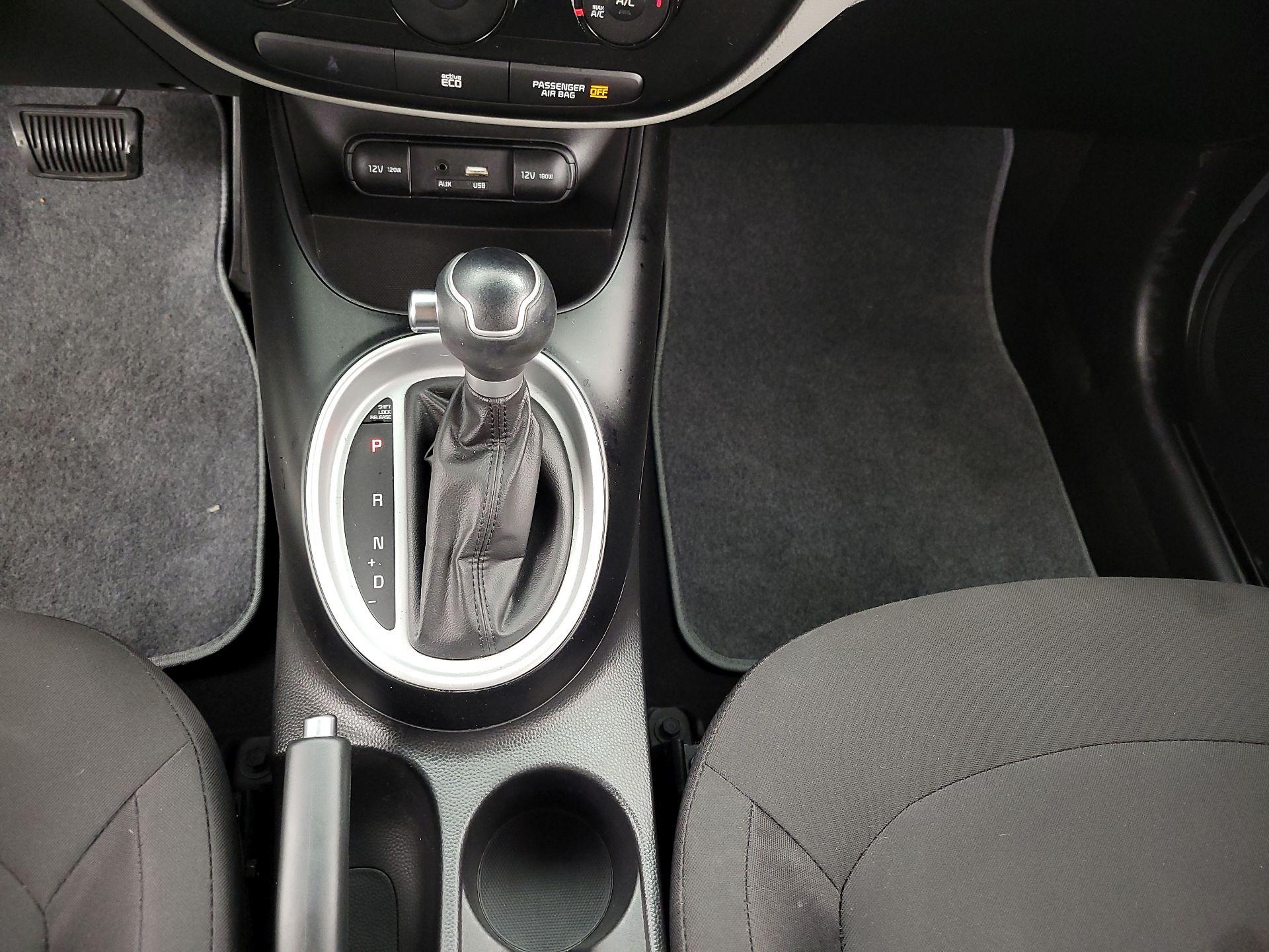 Thumbnail: 2015 Kia Soul - 16