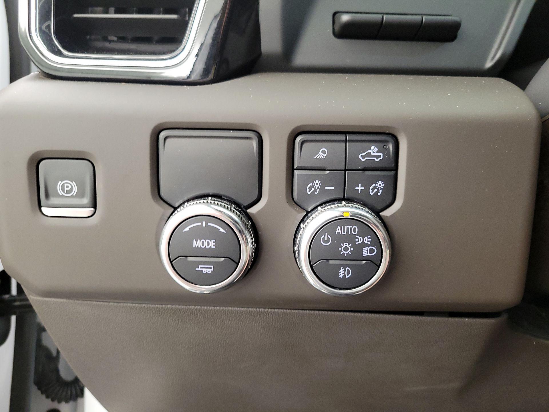 Thumbnail: 2024 GMC Sierra 1500 - 13