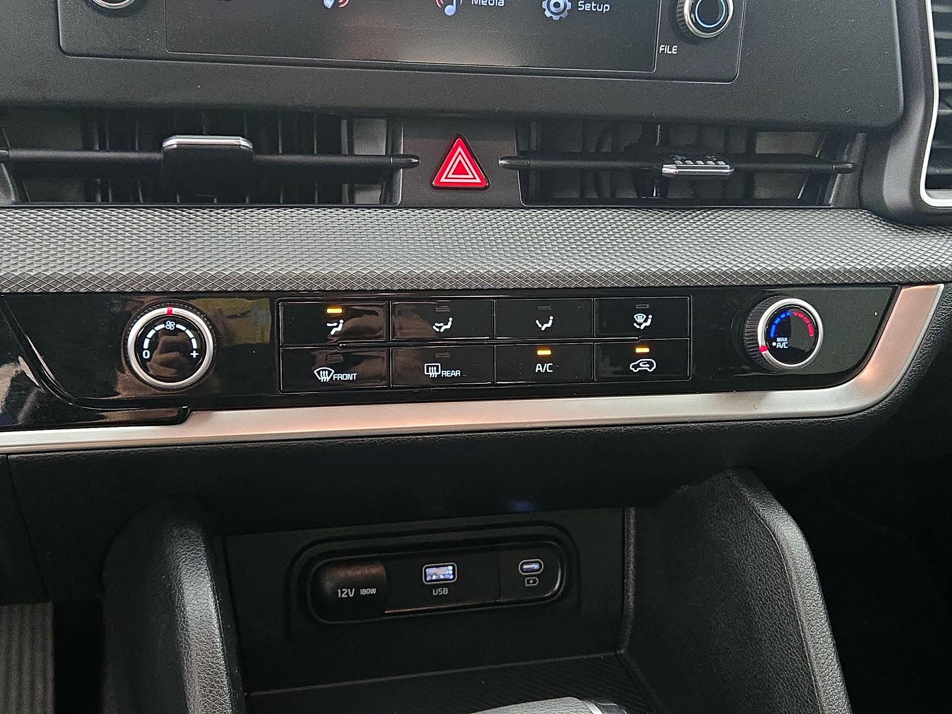 Thumbnail: 2025 Kia Sportage - 16