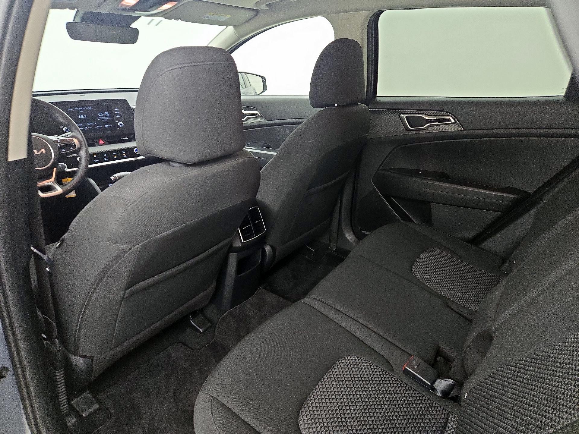 Thumbnail: 2025 Kia Sportage - 19