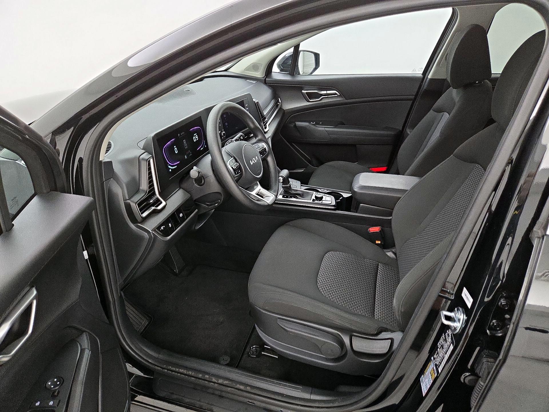 Thumbnail: 2025 Kia Sportage - 11