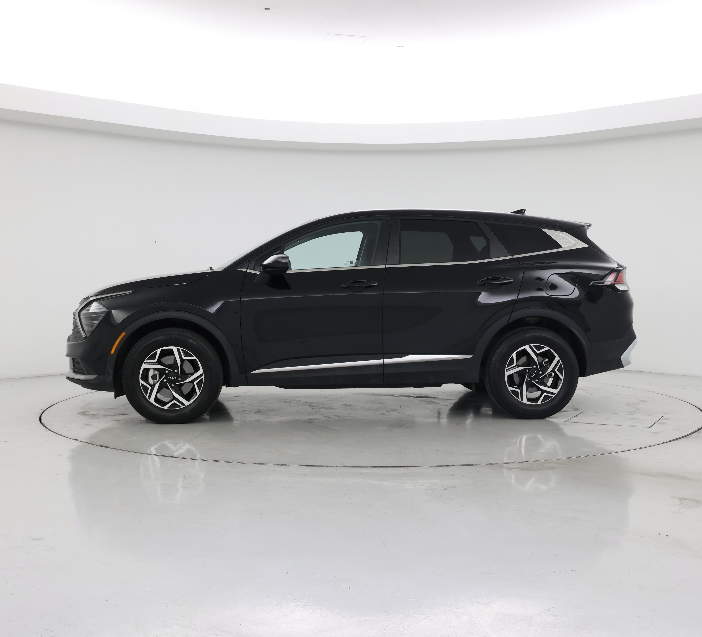 Thumbnail: 2025 Kia Sportage - 3