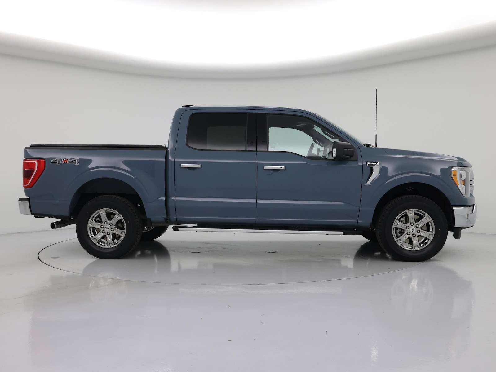 2023 Ford F-150 XLT - Photo 8