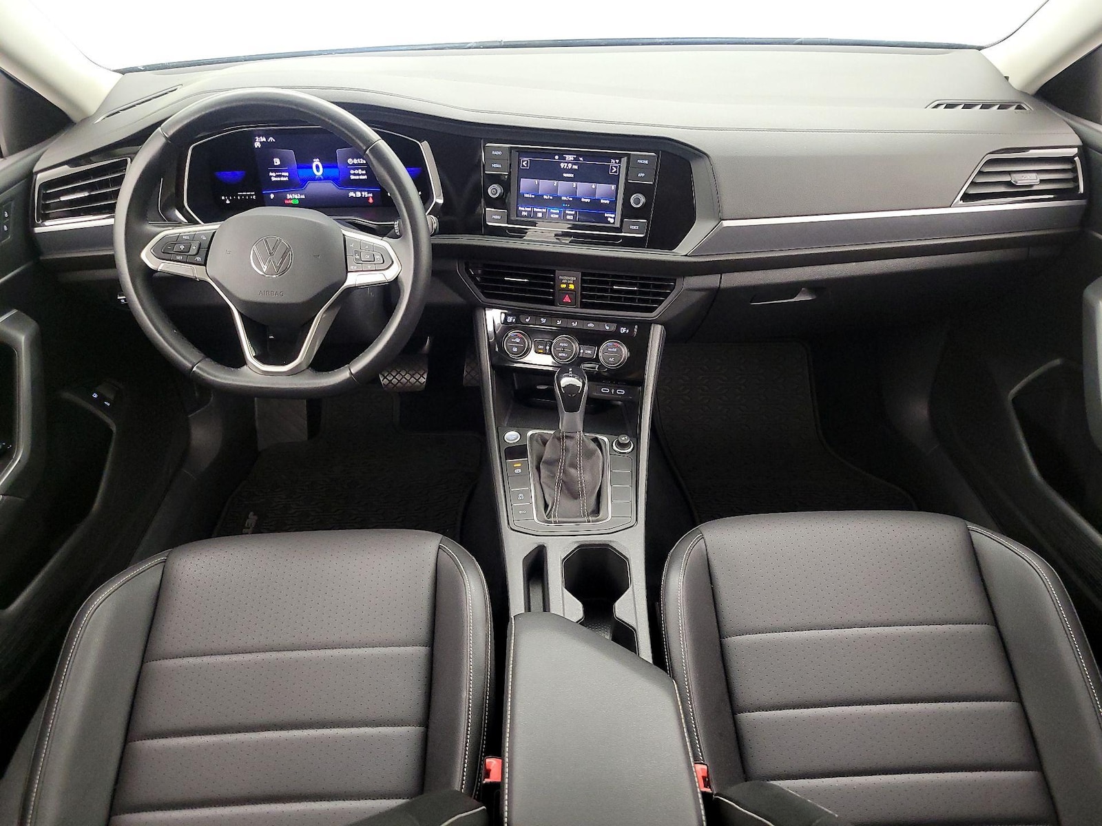 2022 Volkswagen Jetta SE - Photo 10