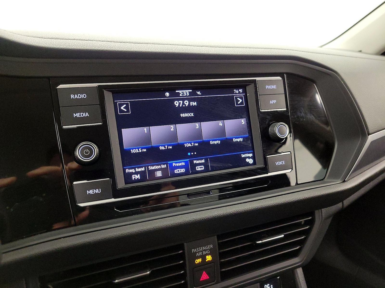 2022 Volkswagen Jetta SE - Photo 16