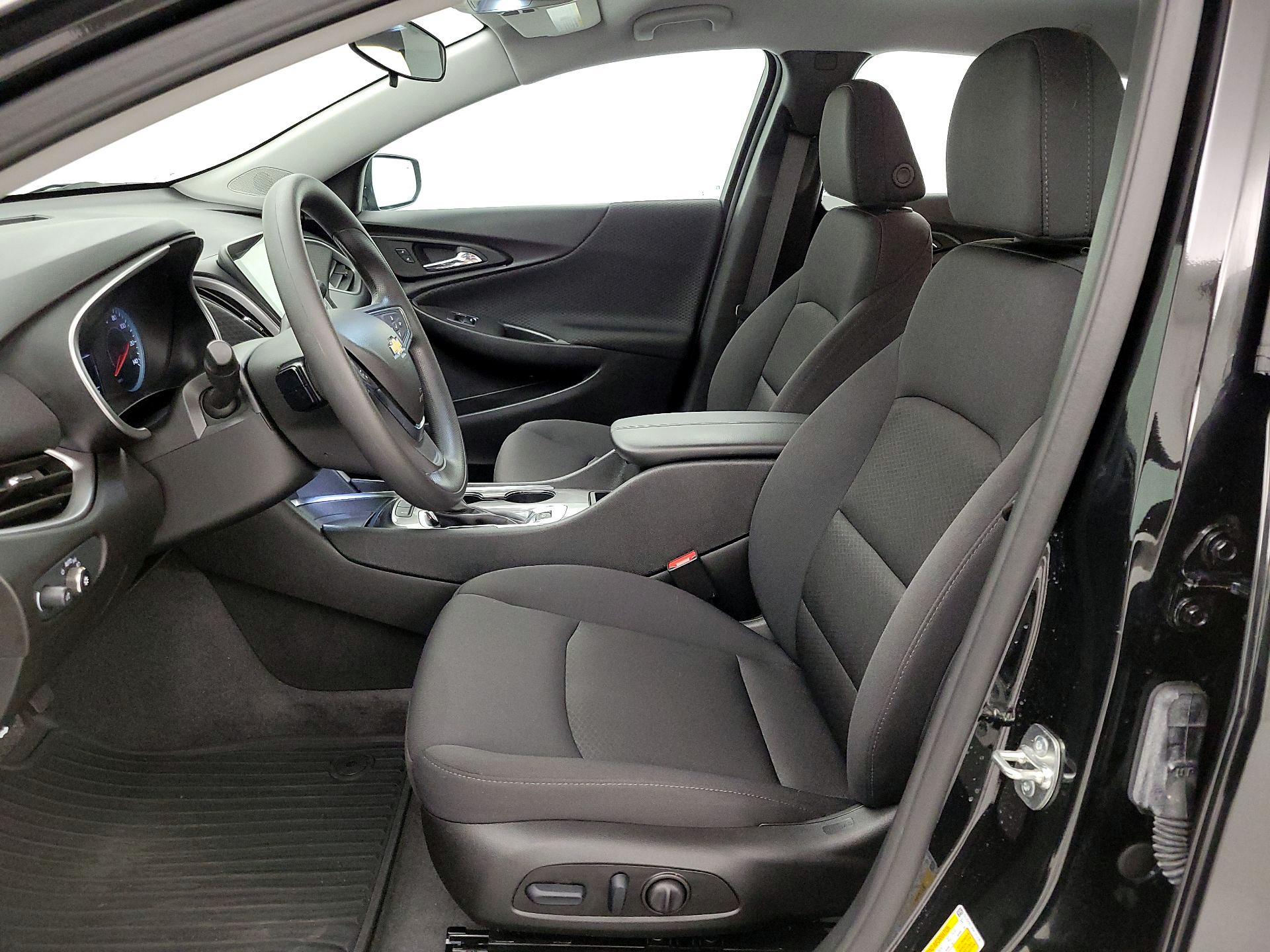 Thumbnail: 2025 Chevrolet Malibu - 11