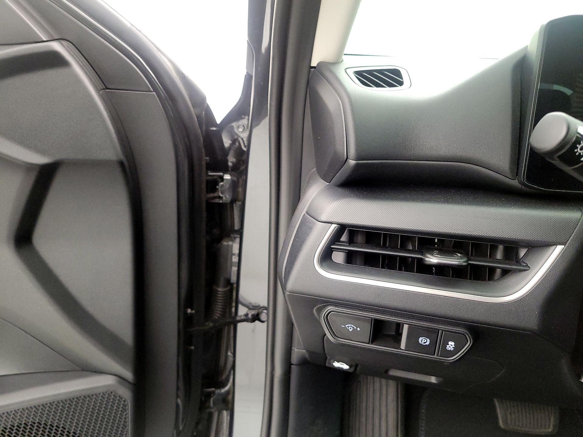 Thumbnail: 2025 Kia K4 - 13