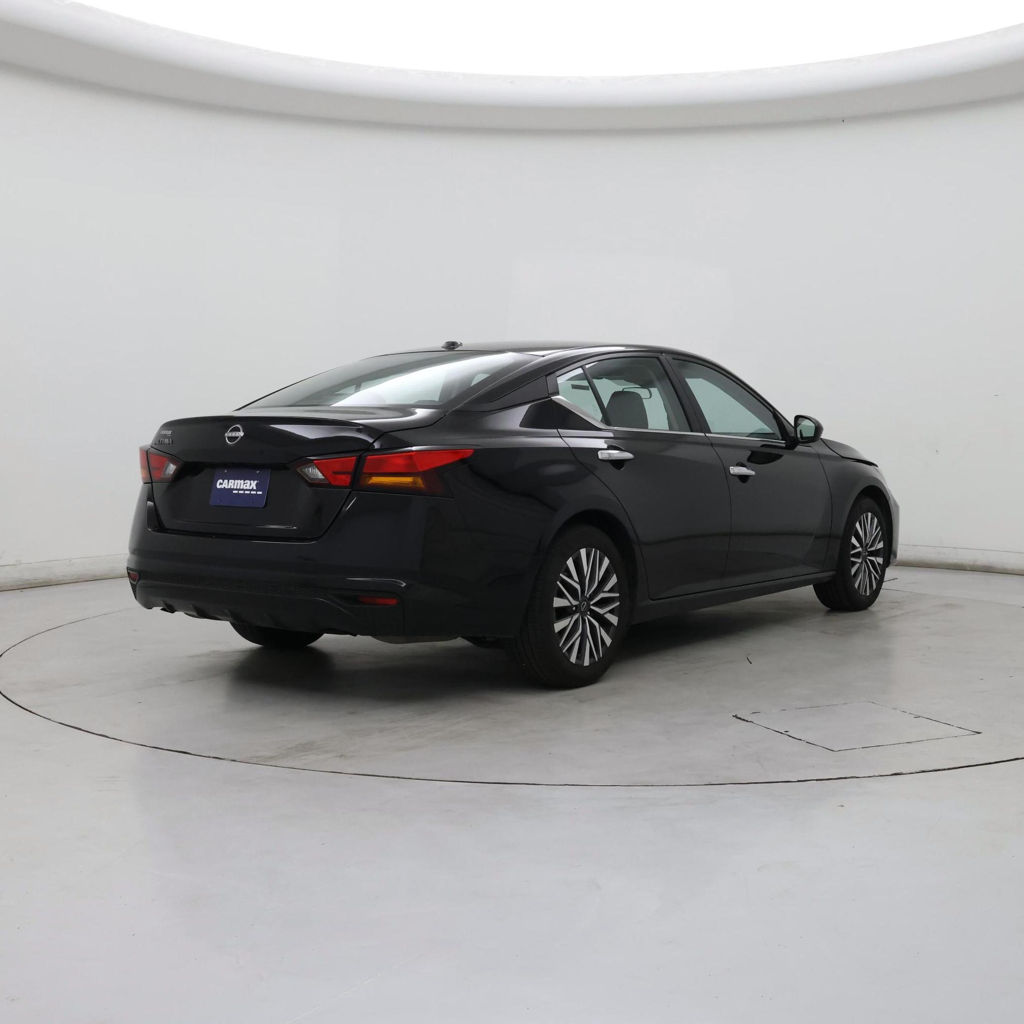 Thumbnail: 2025 Nissan Altima - 8