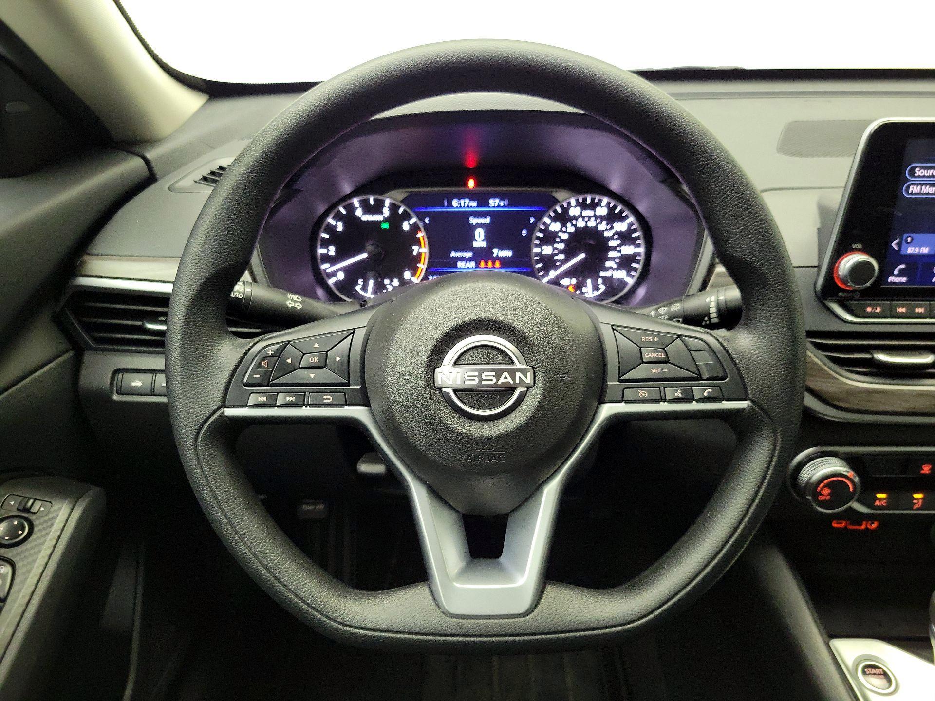 Thumbnail: 2025 Nissan Altima - 10