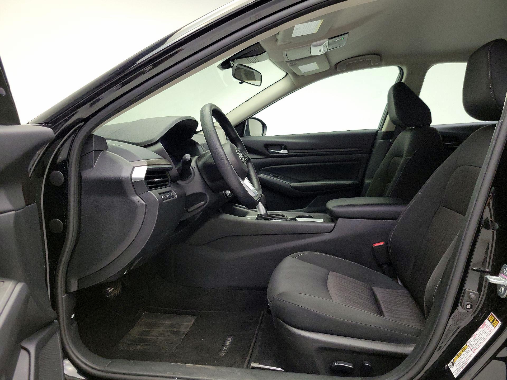 Thumbnail: 2025 Nissan Altima - 11