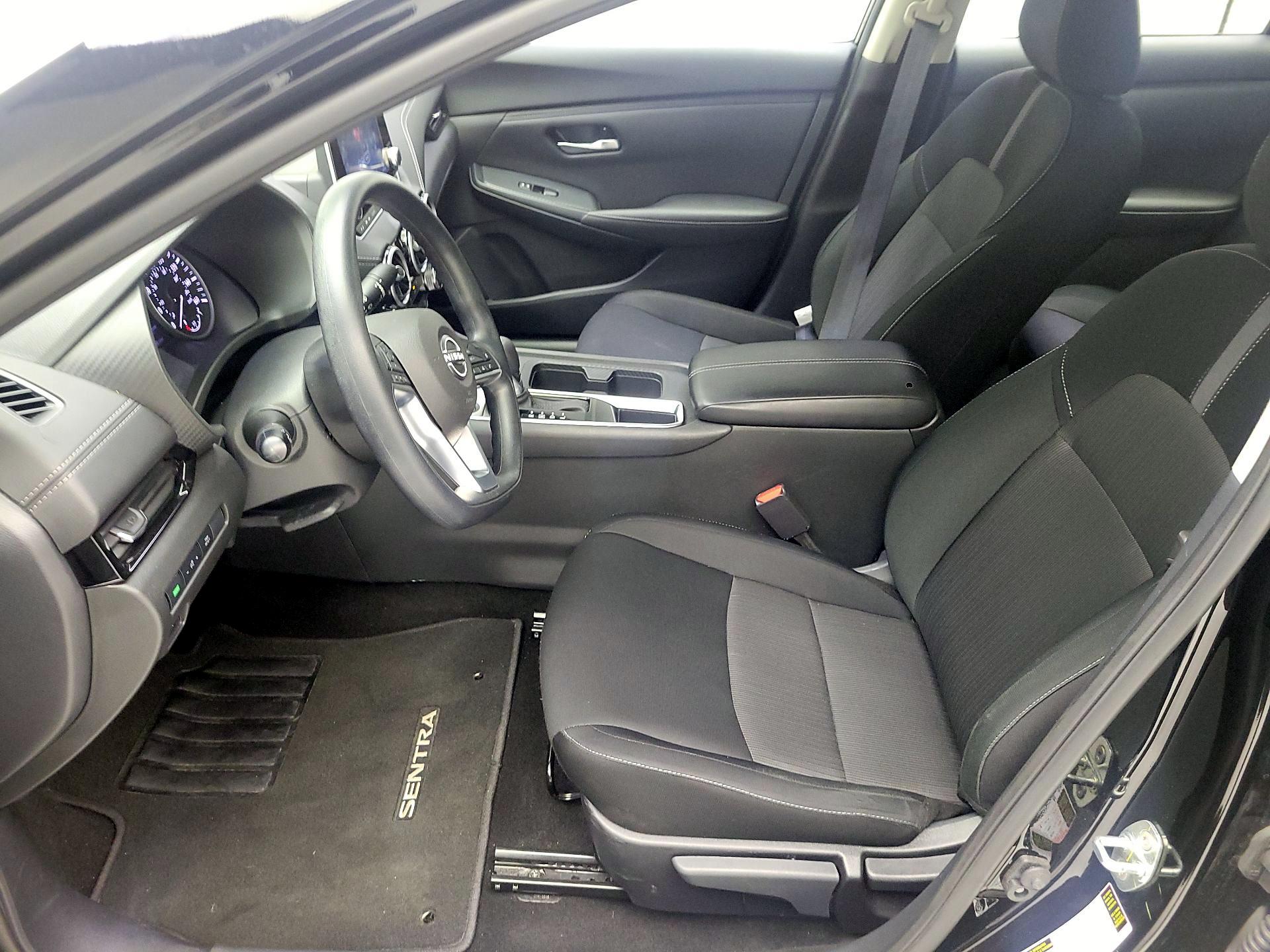 Thumbnail: 2025 Nissan Sentra - 9