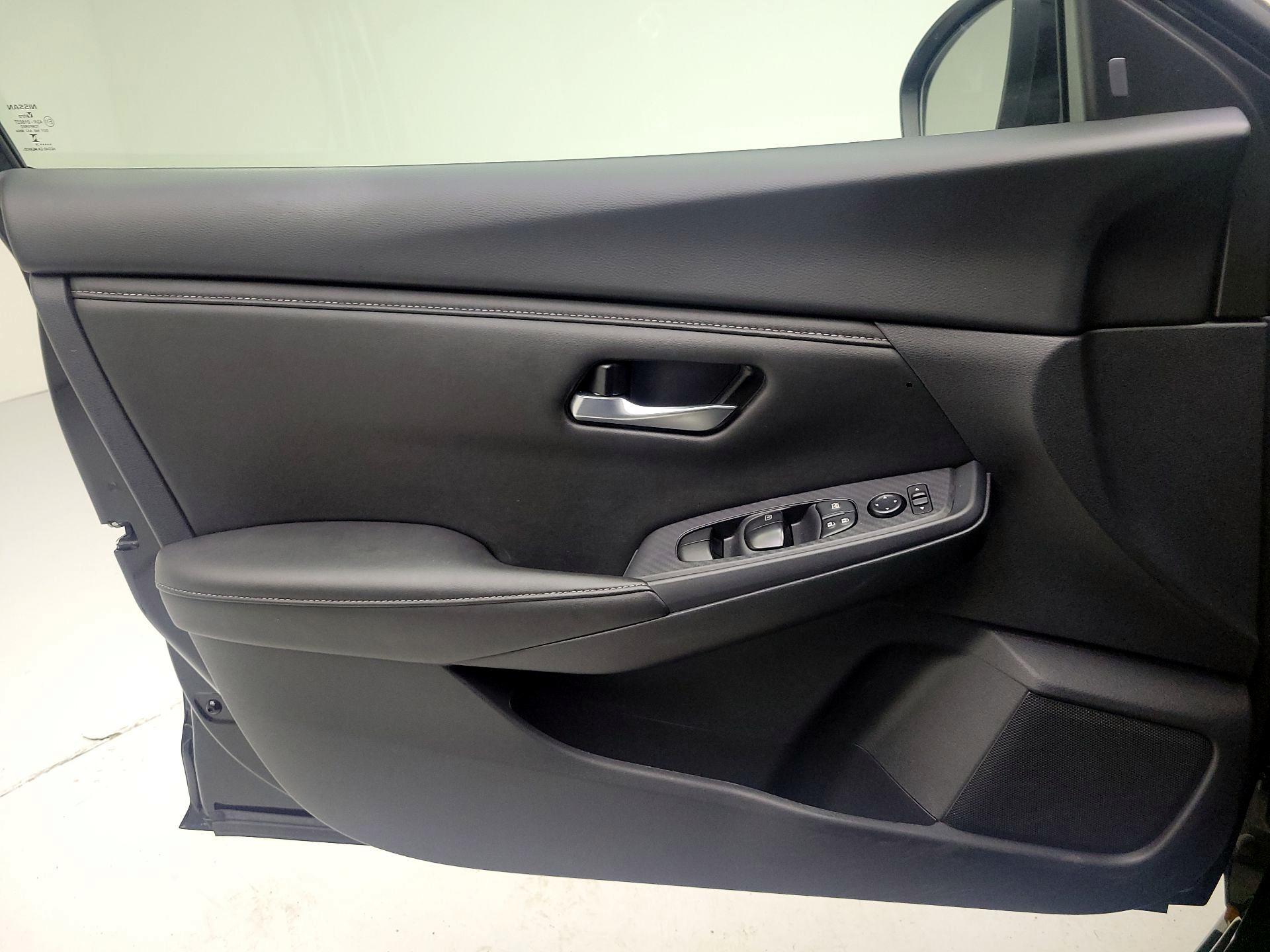 Thumbnail: 2025 Nissan Sentra - 10