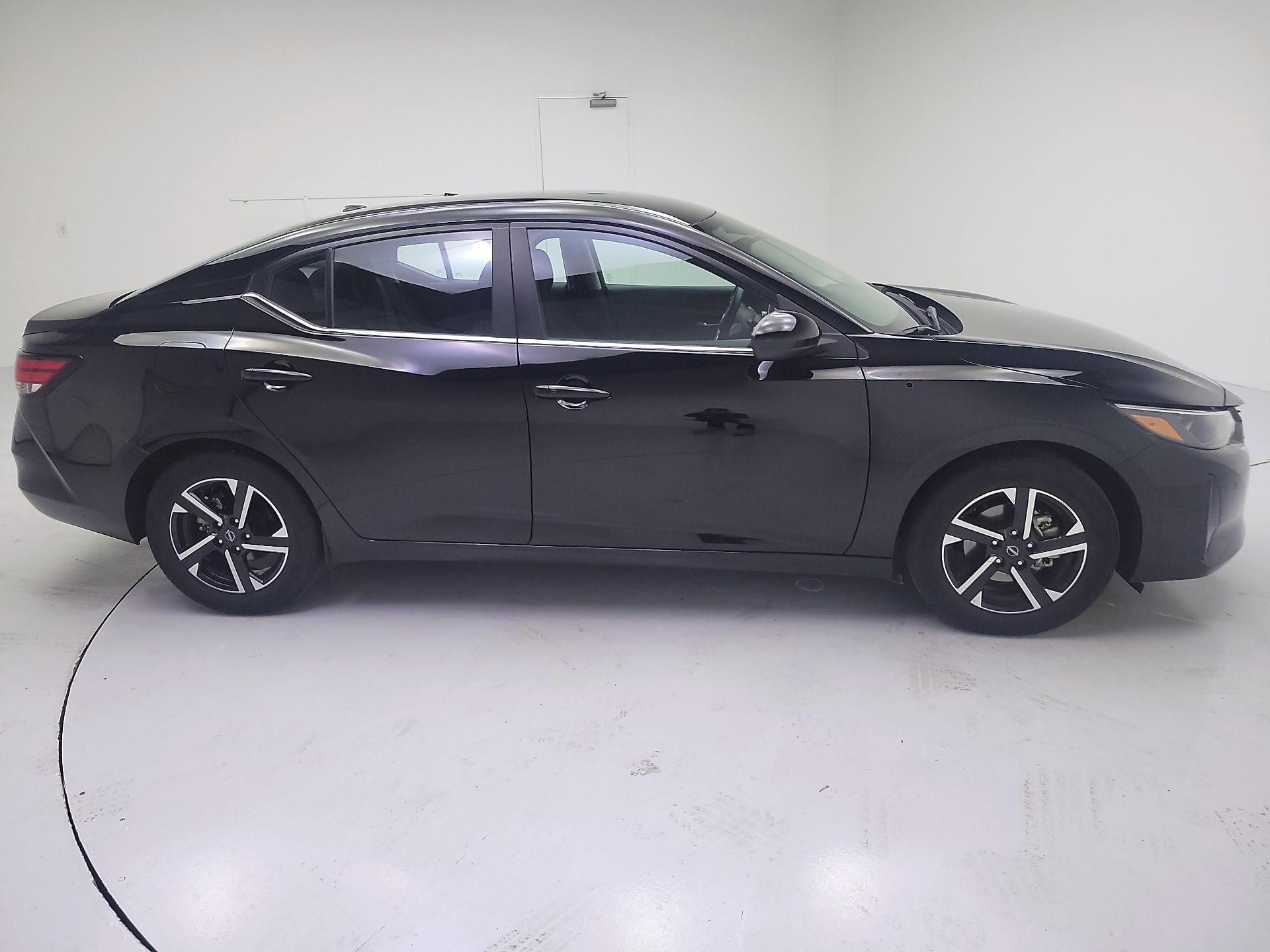 Thumbnail: 2025 Nissan Sentra - 4