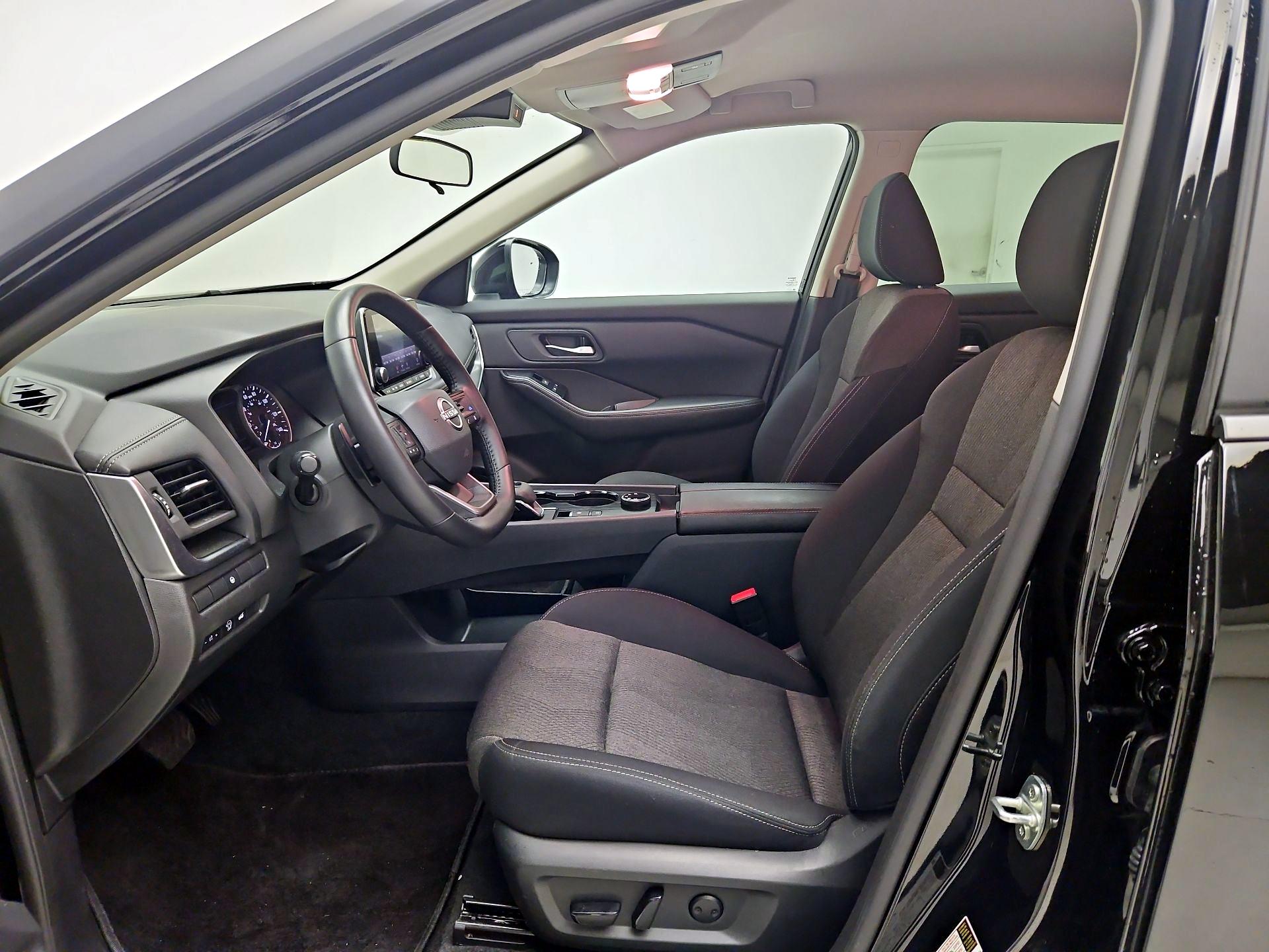 Thumbnail: 2025 Nissan Rogue - 11