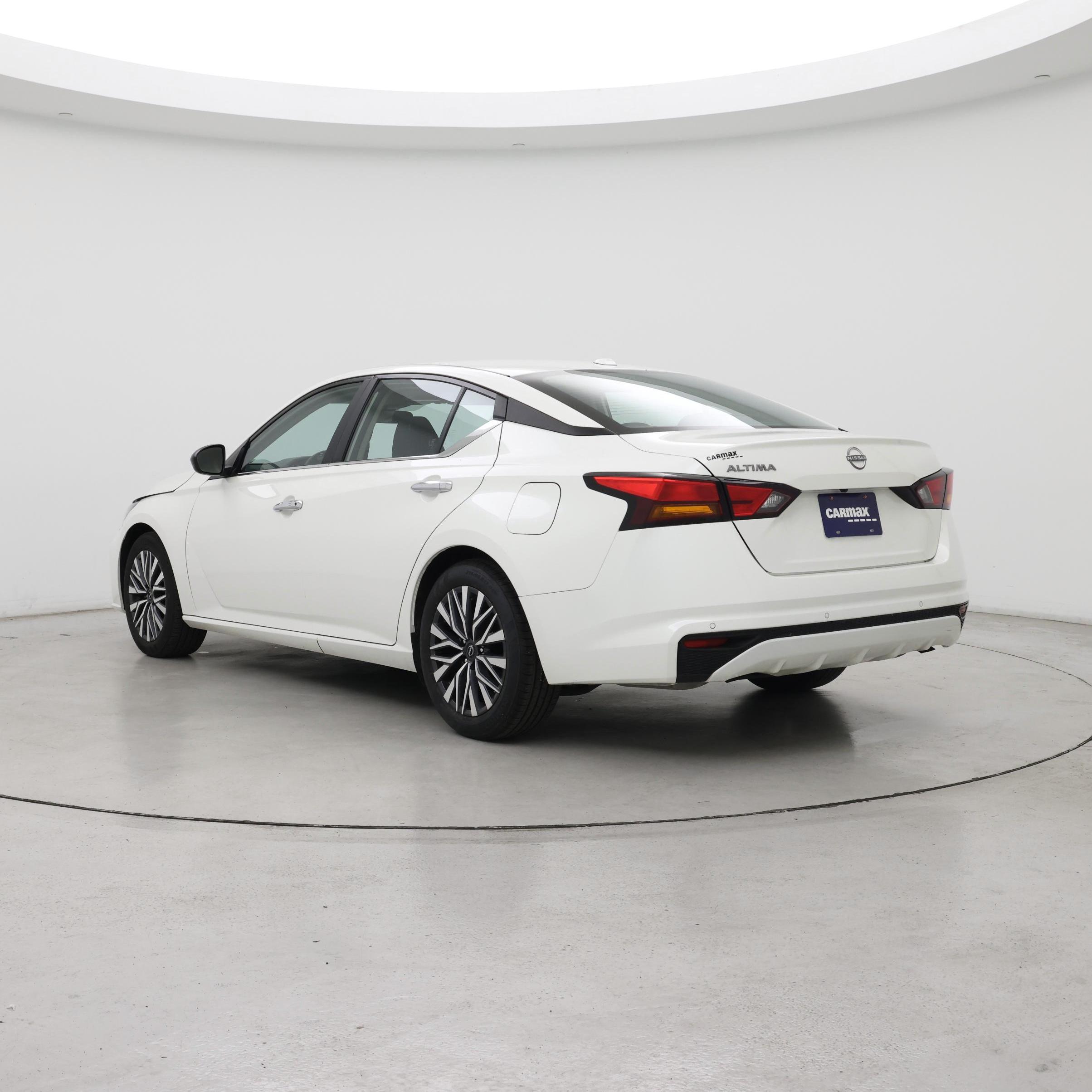 Thumbnail: 2025 Nissan Altima - 2