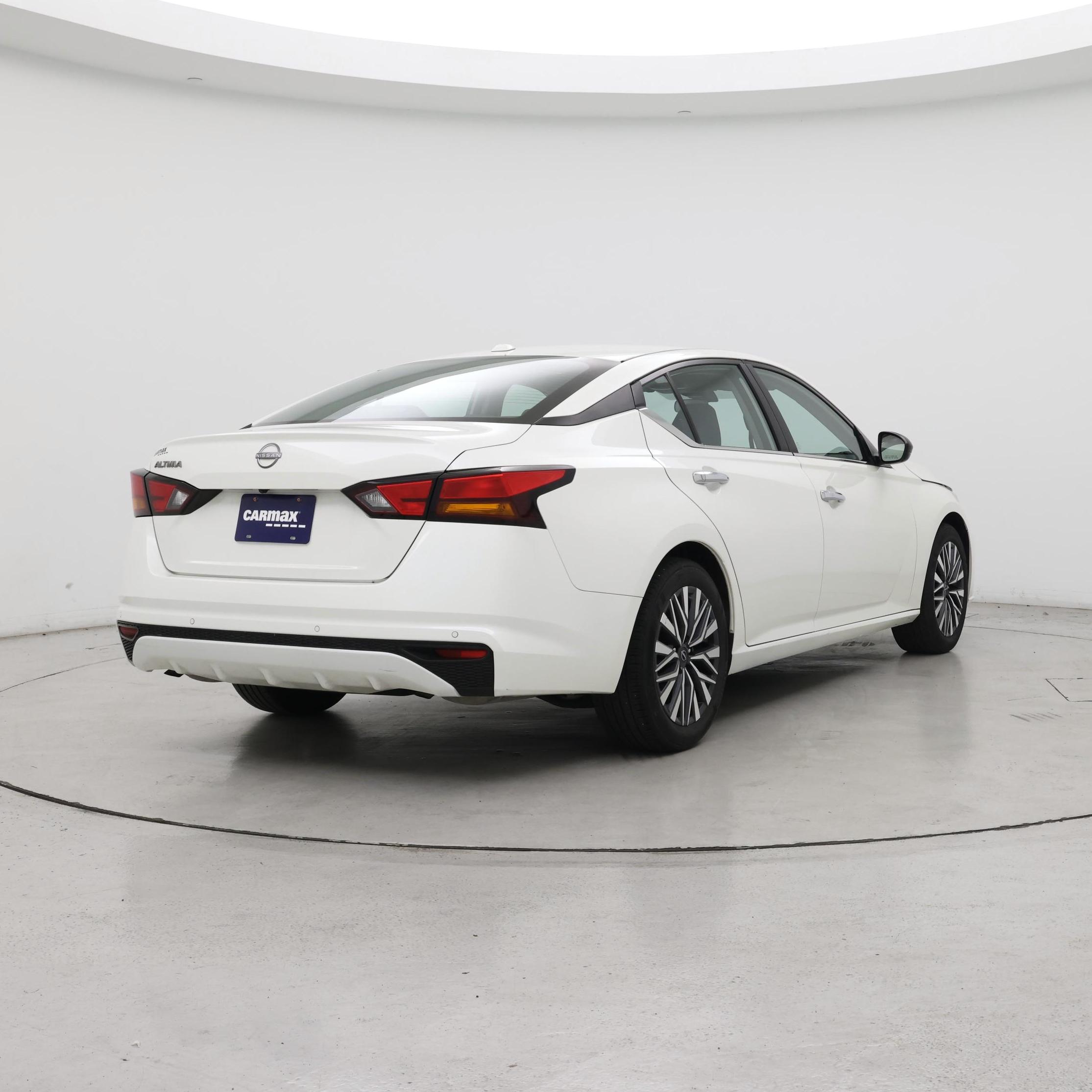 Thumbnail: 2025 Nissan Altima - 8