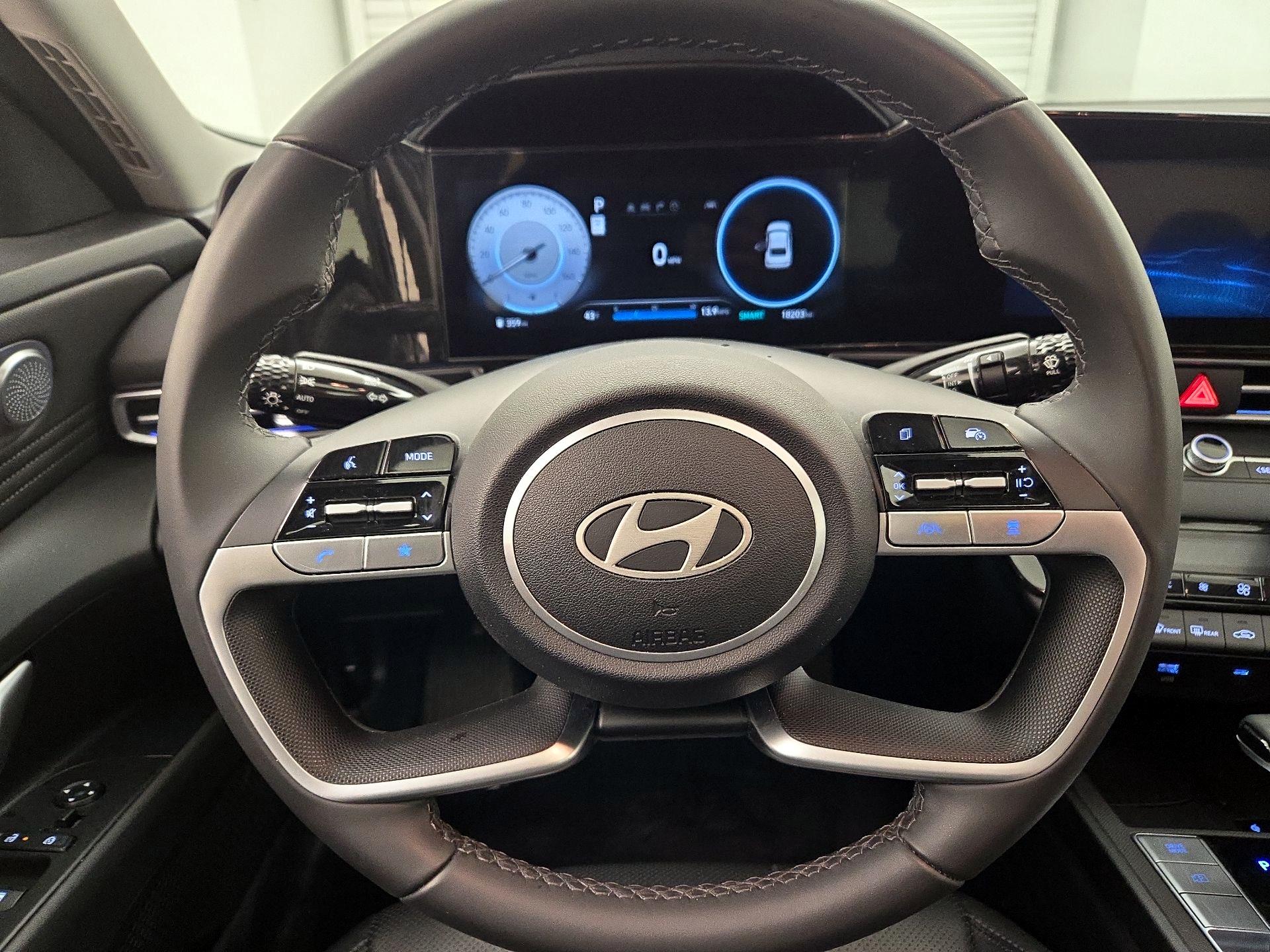 Thumbnail: 2025 Hyundai Elantra - 10