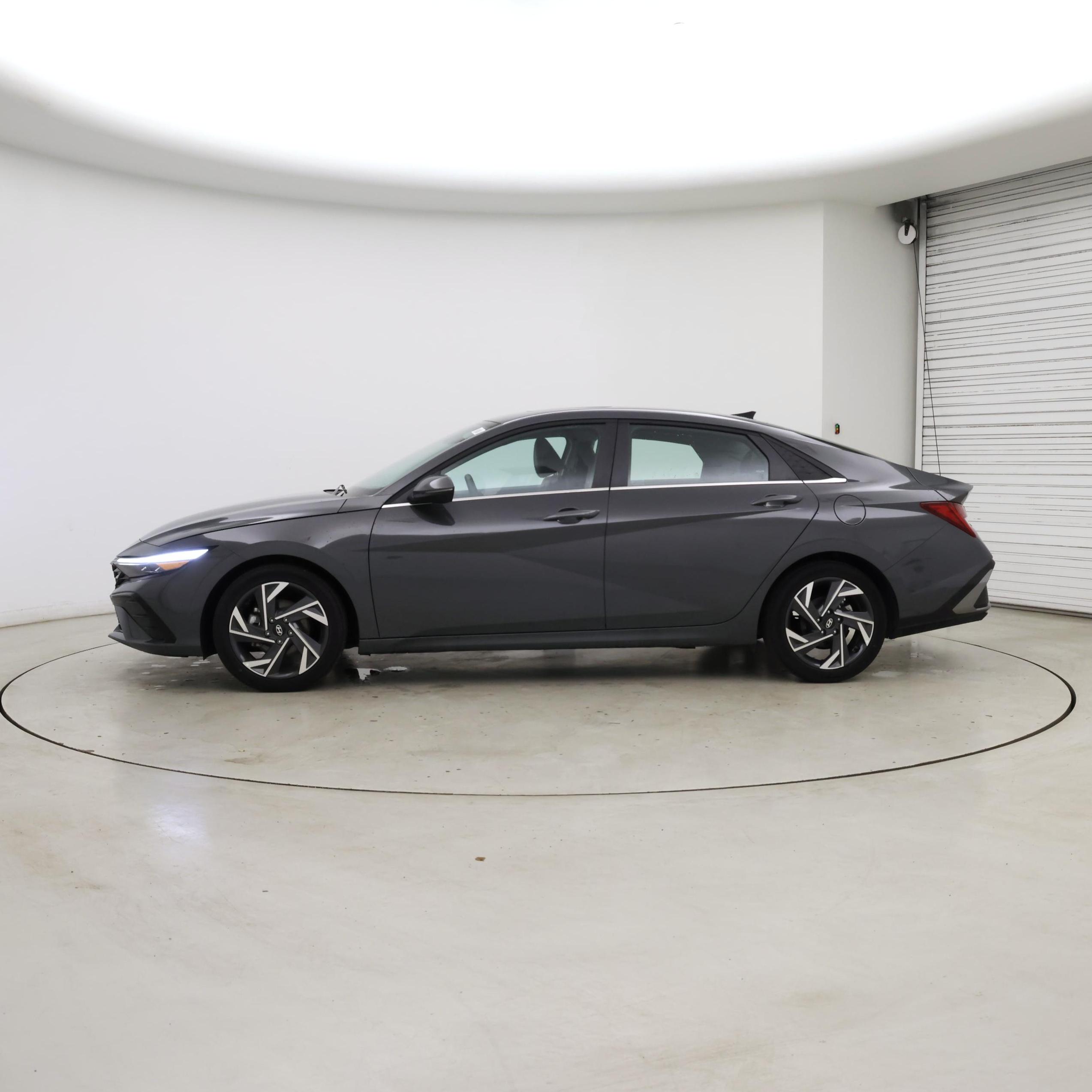 Thumbnail: 2025 Hyundai Elantra - 3