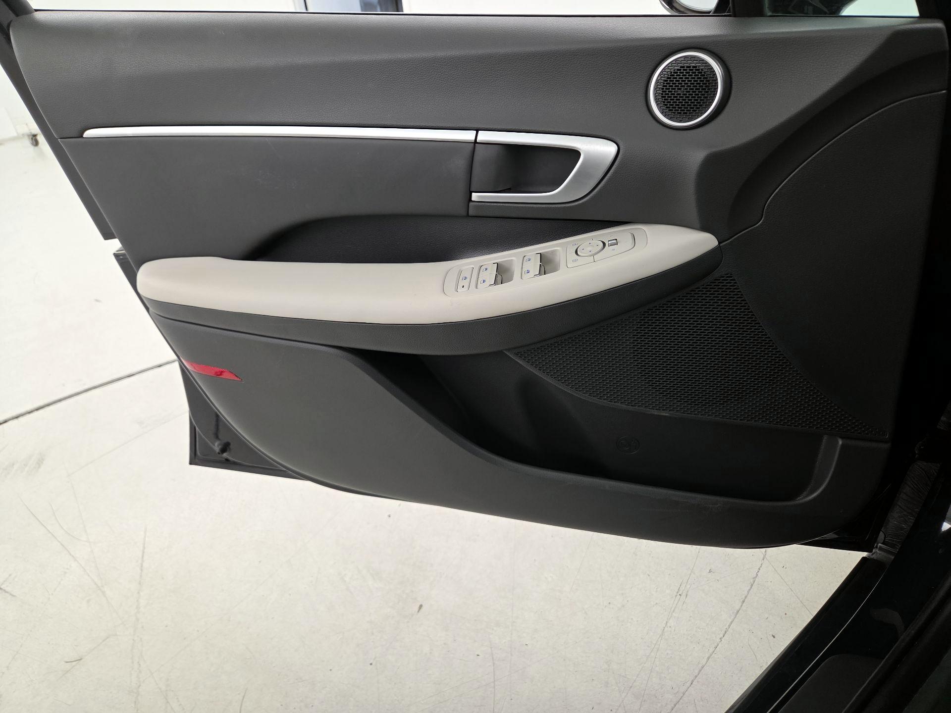 Thumbnail: 2025 Hyundai Sonata - 12