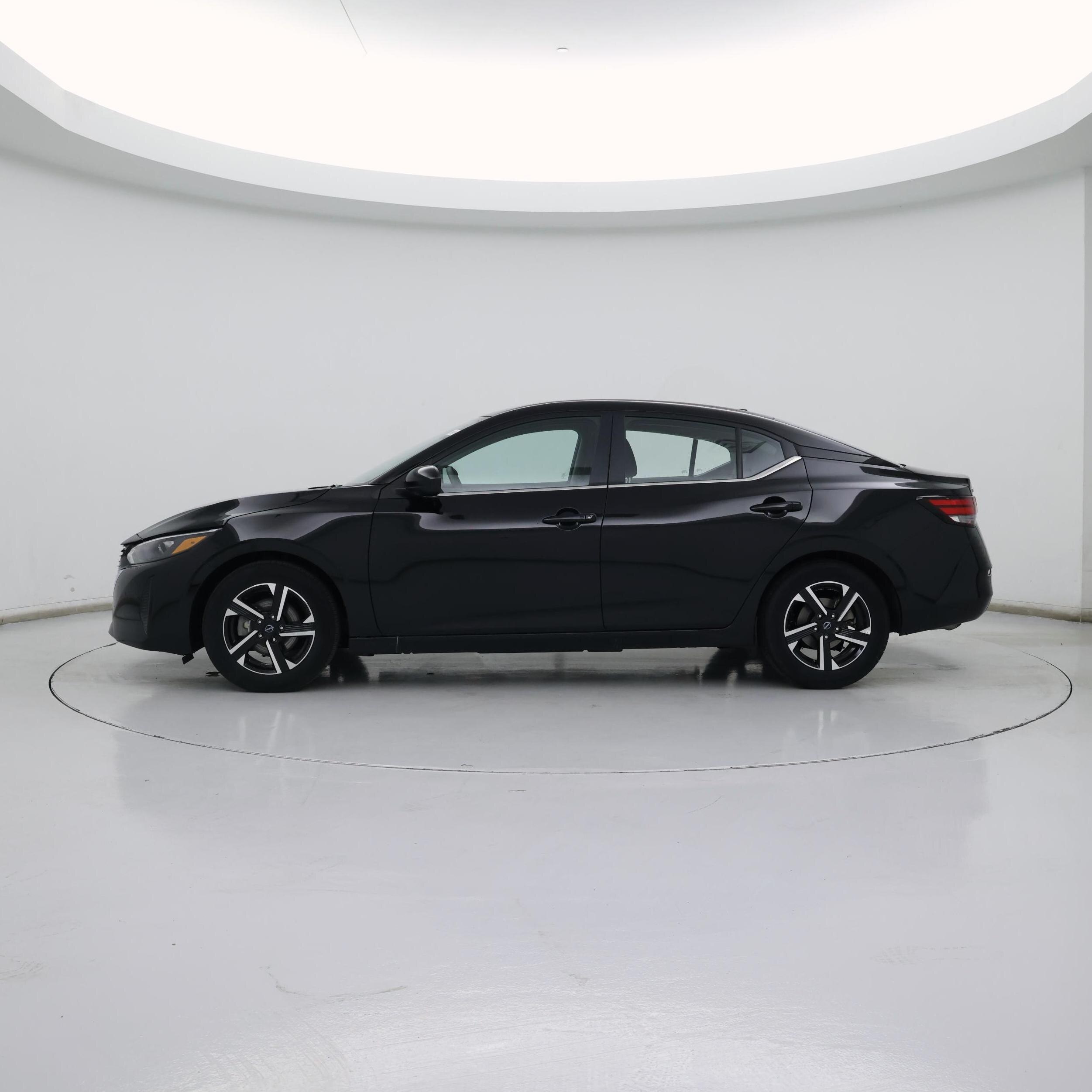 Thumbnail: 2025 Nissan Sentra - 3