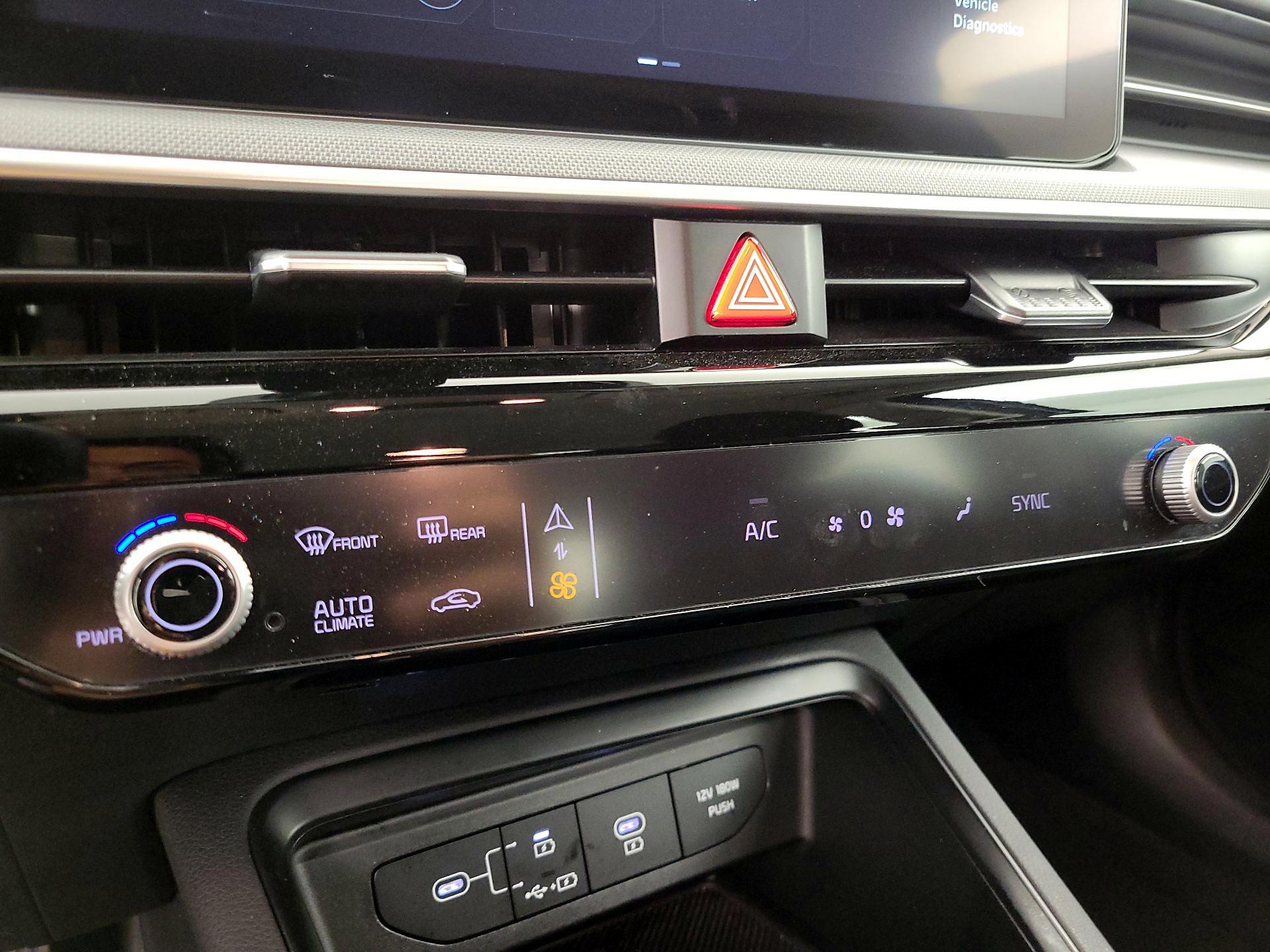 Thumbnail: 2025 Kia K5 - 16