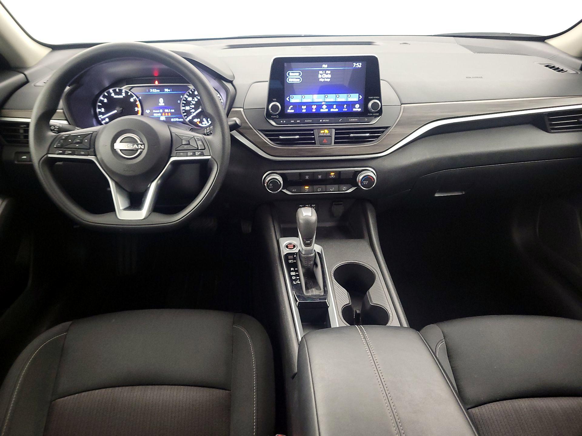 Thumbnail: 2025 Nissan Altima - 9