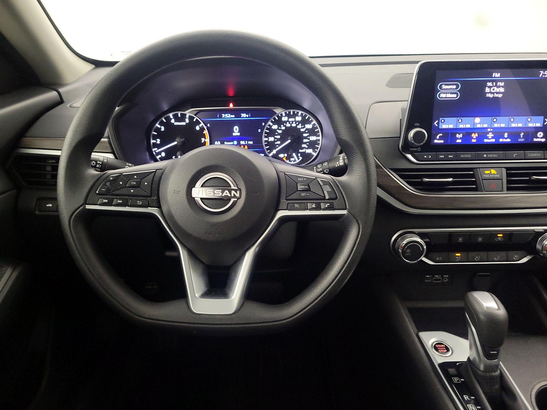 Thumbnail: 2025 Nissan Altima - 10