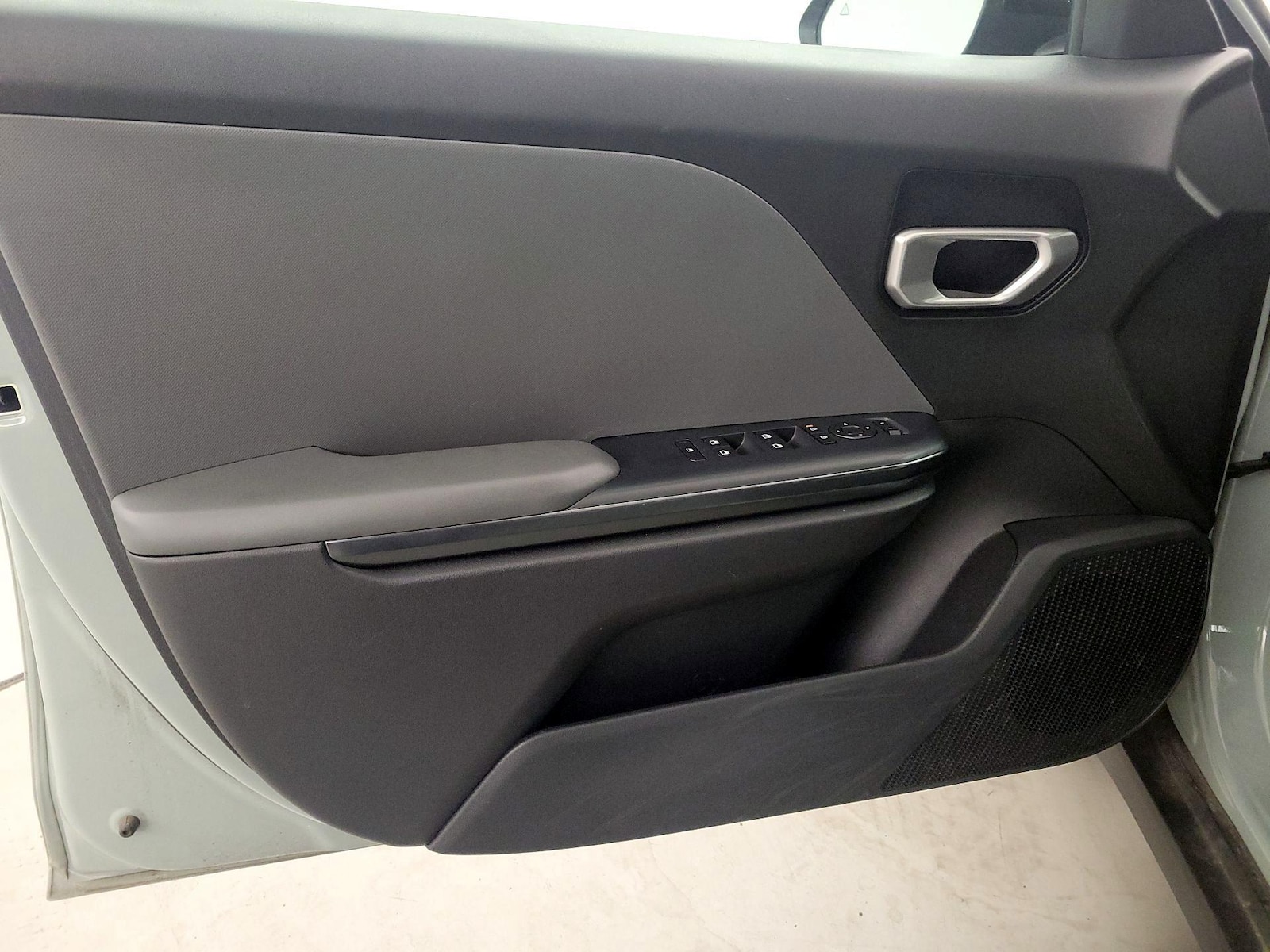 2025 Kia K4 LXS - Photo 13