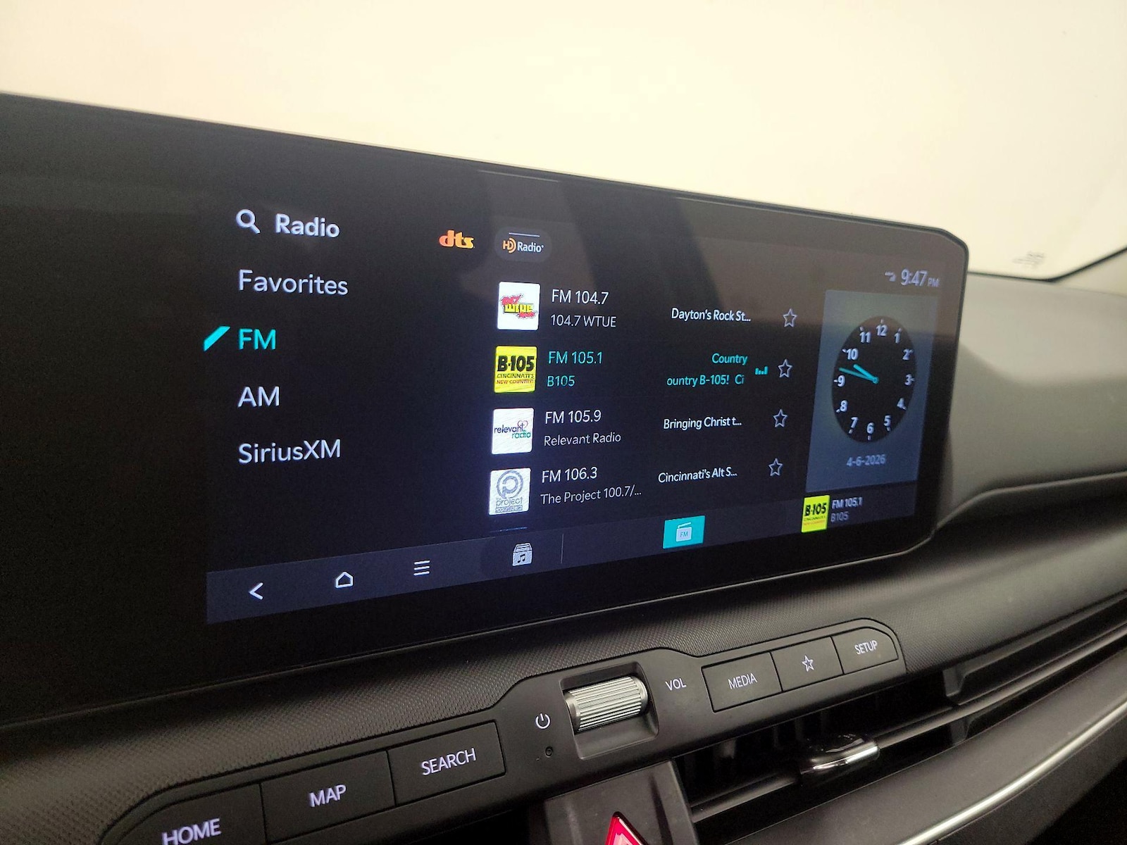 2025 Kia K4 LXS - Photo 16