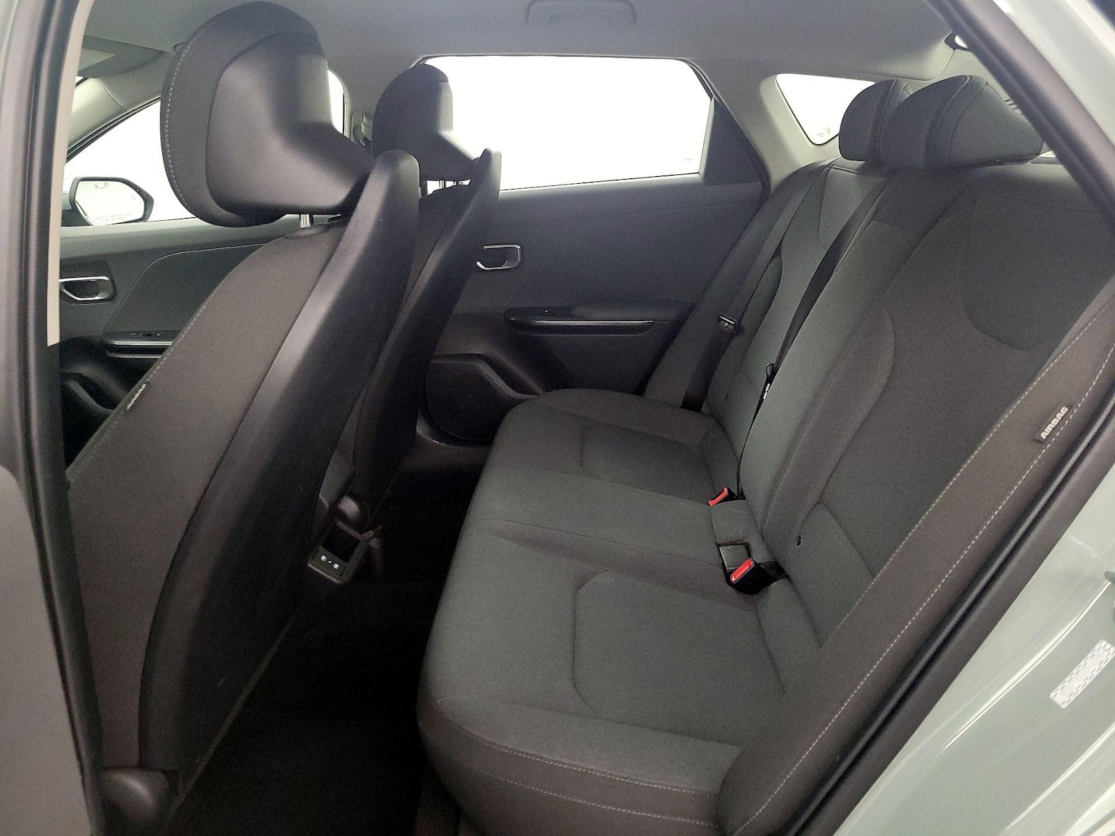 2025 Kia K4 LXS - Photo 20