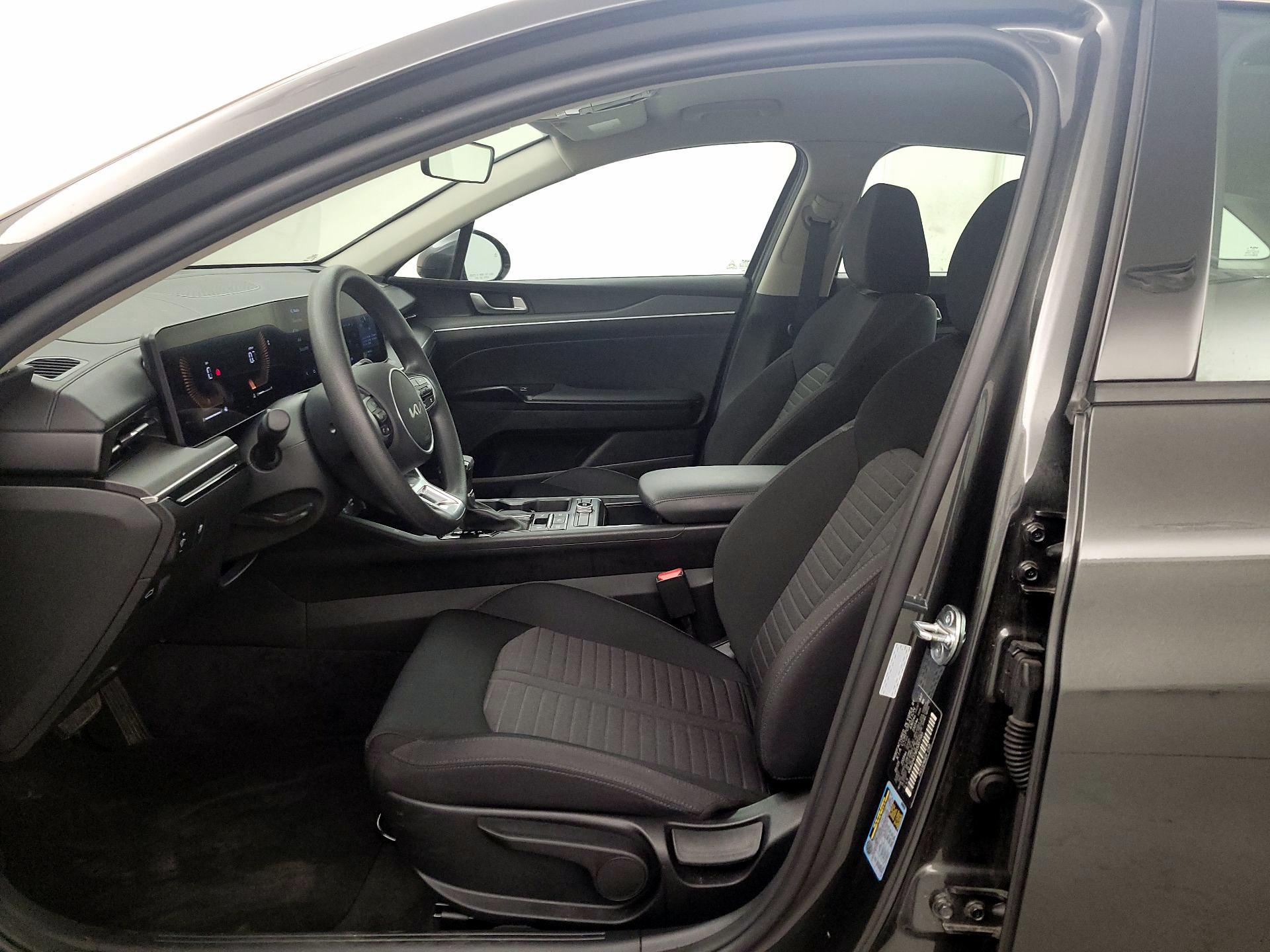 Thumbnail: 2025 Kia K5 - 11