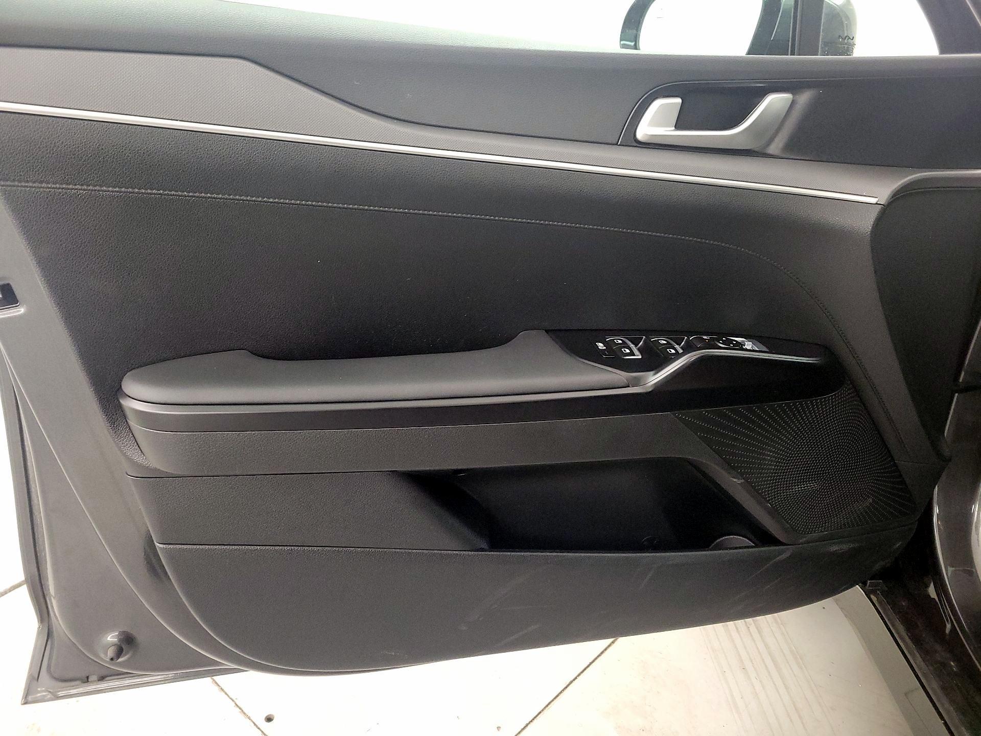 Thumbnail: 2025 Kia K5 - 12