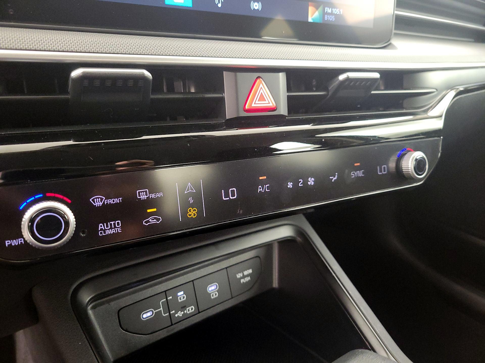 Thumbnail: 2025 Kia K5 - 16