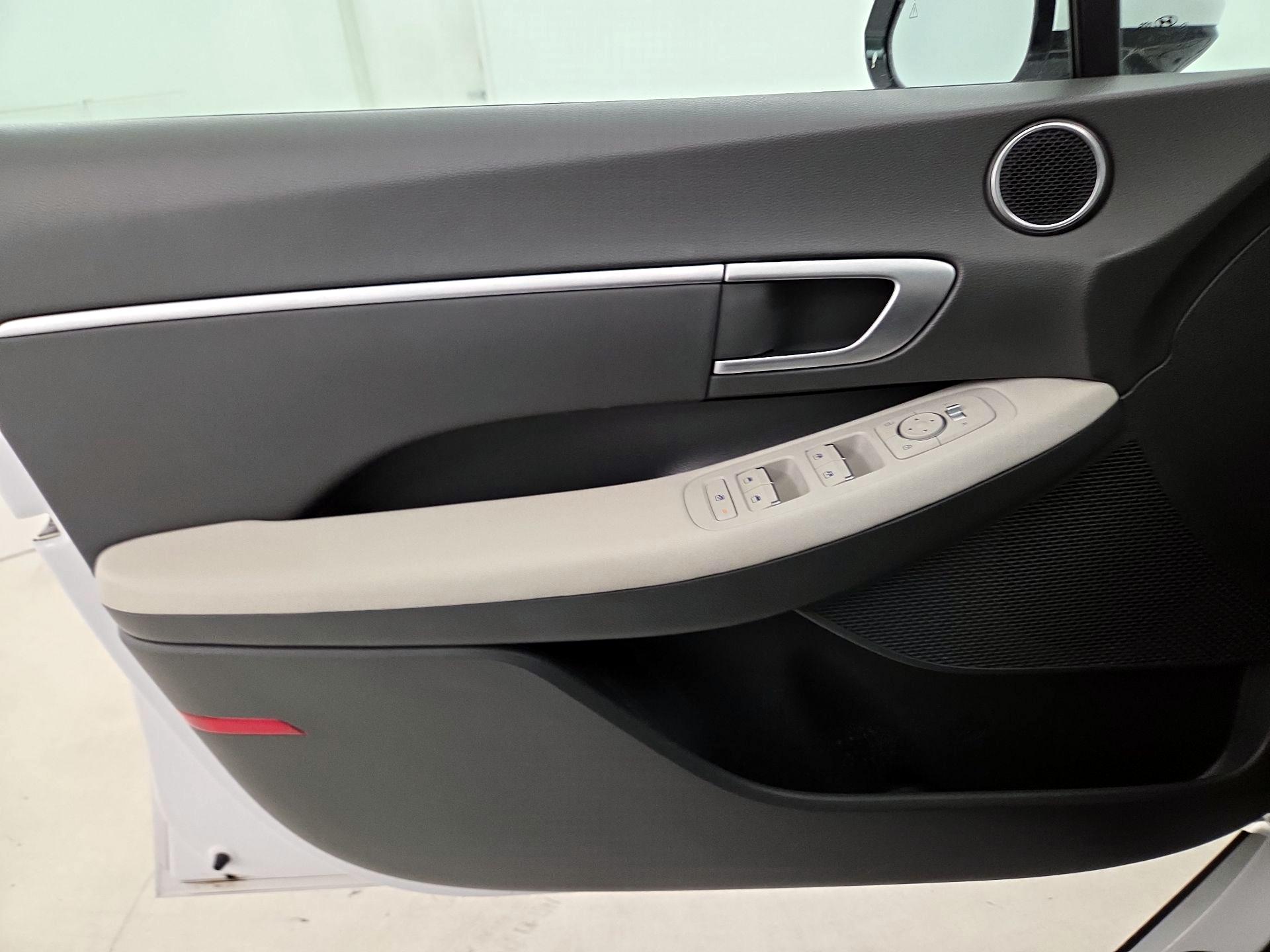 Thumbnail: 2025 Hyundai Sonata - 12