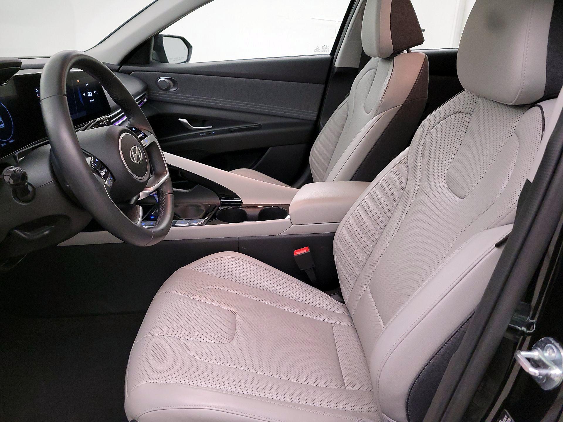 Thumbnail: 2025 Hyundai Elantra - 11