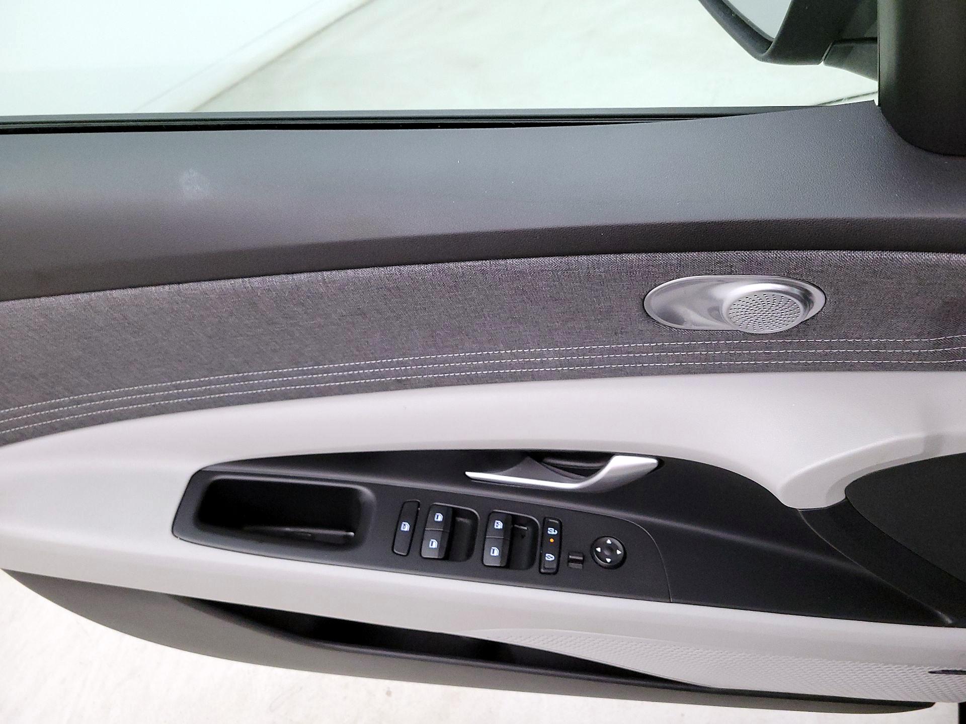 Thumbnail: 2025 Hyundai Elantra - 12