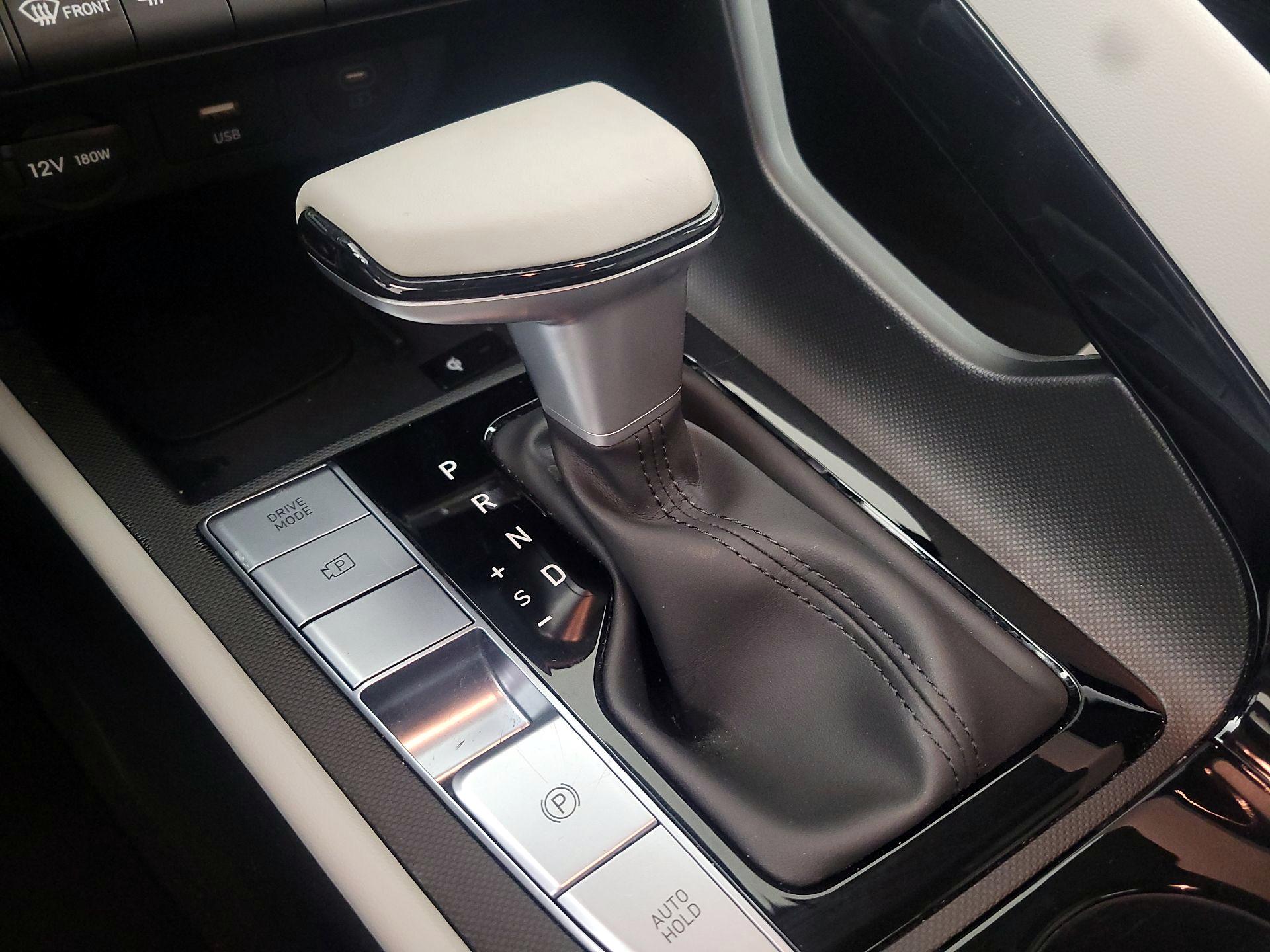 Thumbnail: 2025 Hyundai Elantra - 18