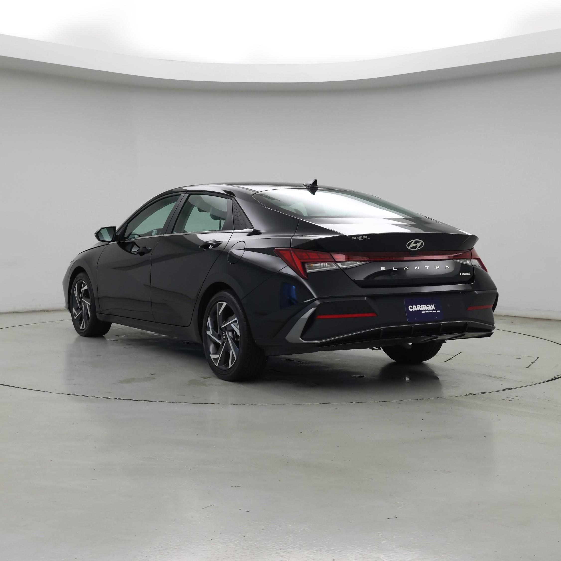 Thumbnail: 2025 Hyundai Elantra - 2