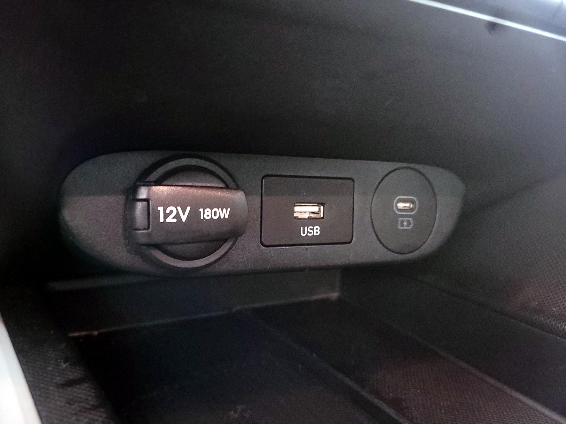 Thumbnail: 2025 Hyundai Elantra - 19