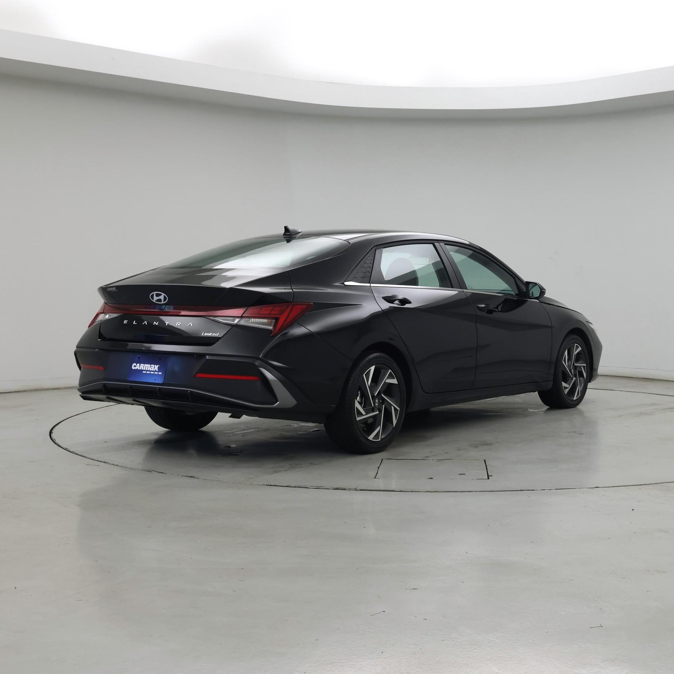 Thumbnail: 2025 Hyundai Elantra - 8