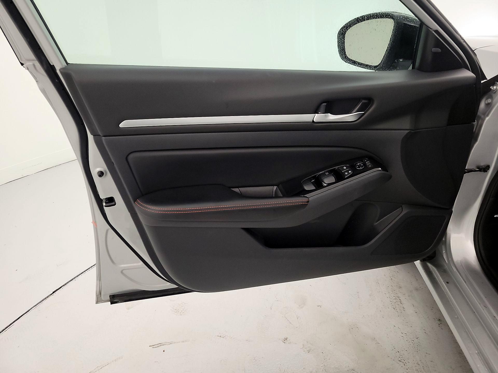 Thumbnail: 2025 Nissan Altima - 12