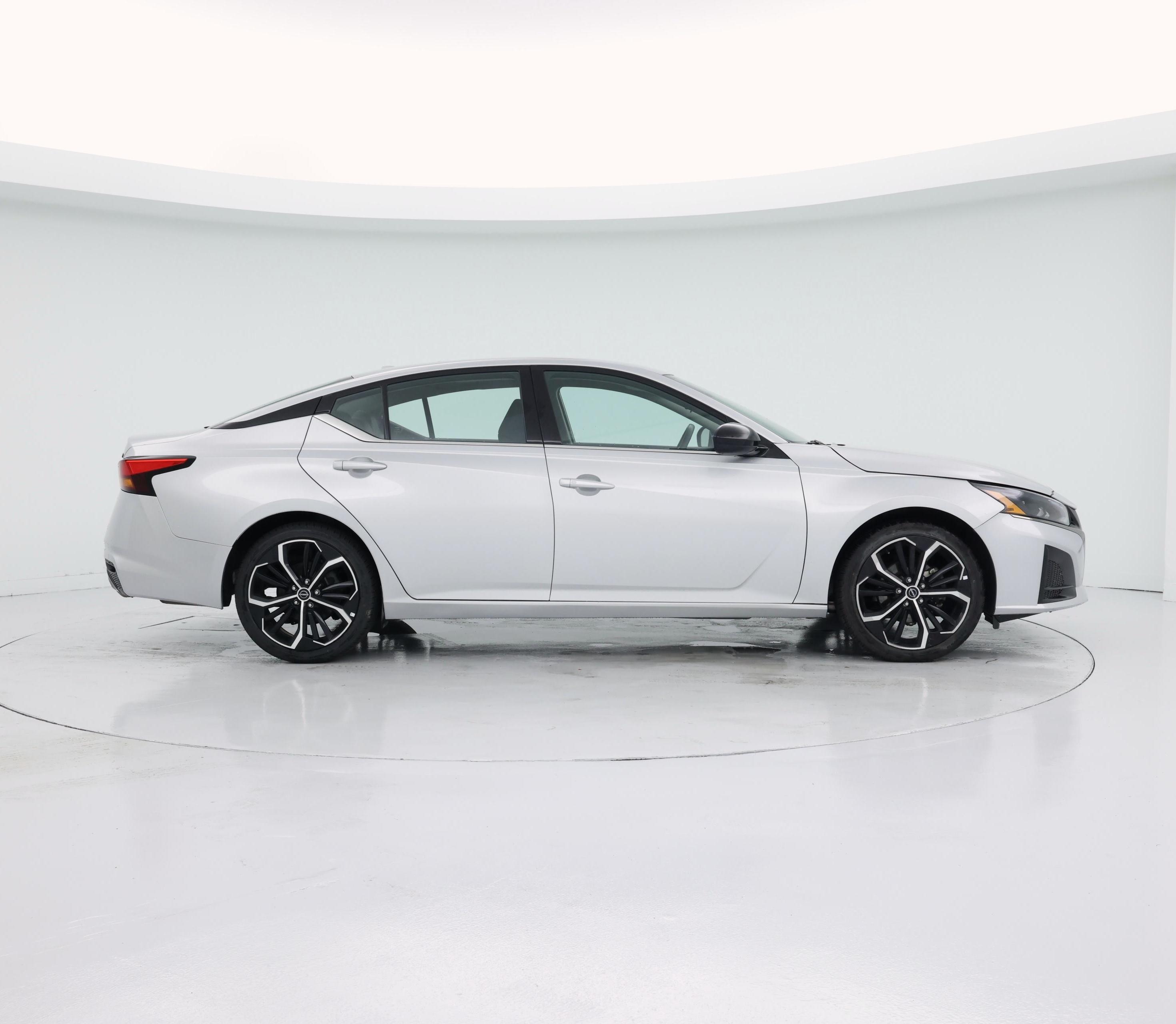 Thumbnail: 2025 Nissan Altima - 7