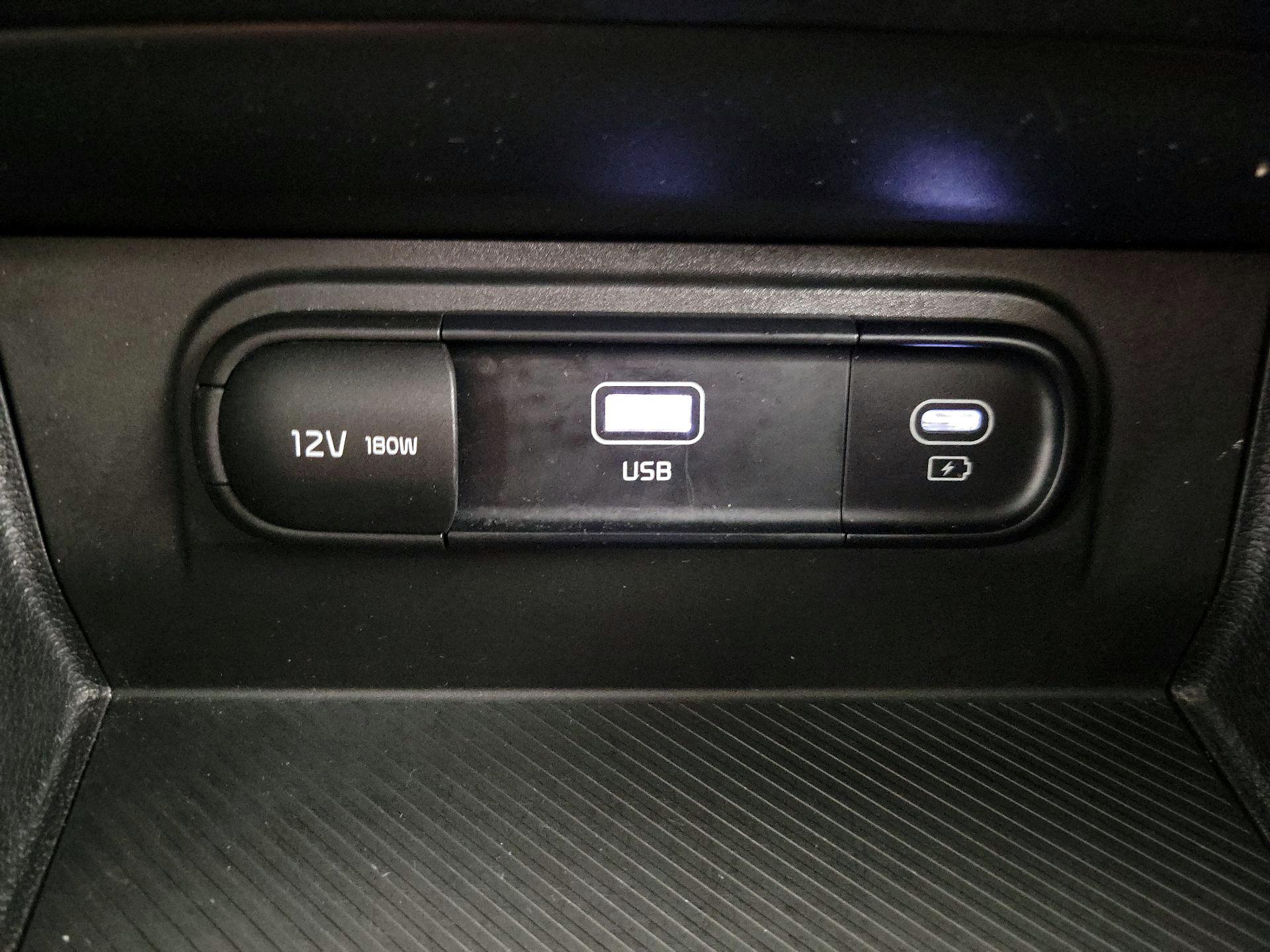 Thumbnail: 2025 Kia Sportage - 18