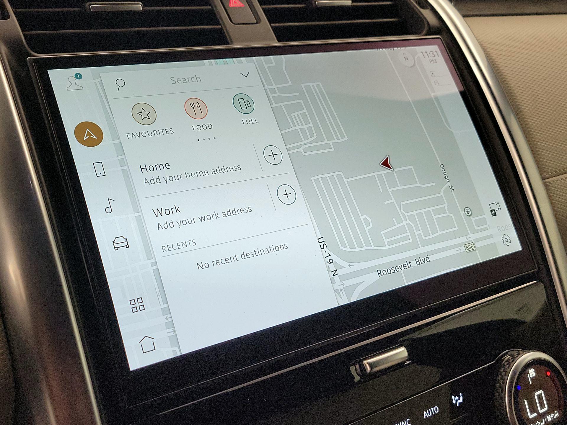 Thumbnail: 2022 Land Rover Discovery - 14