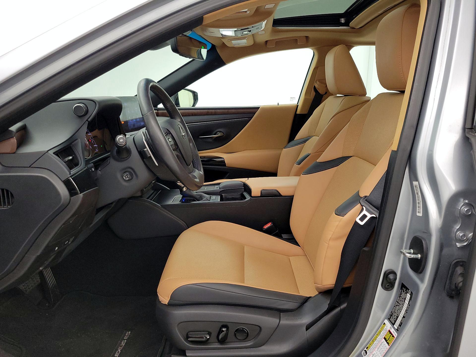 Thumbnail: 2022 Lexus ES - 11