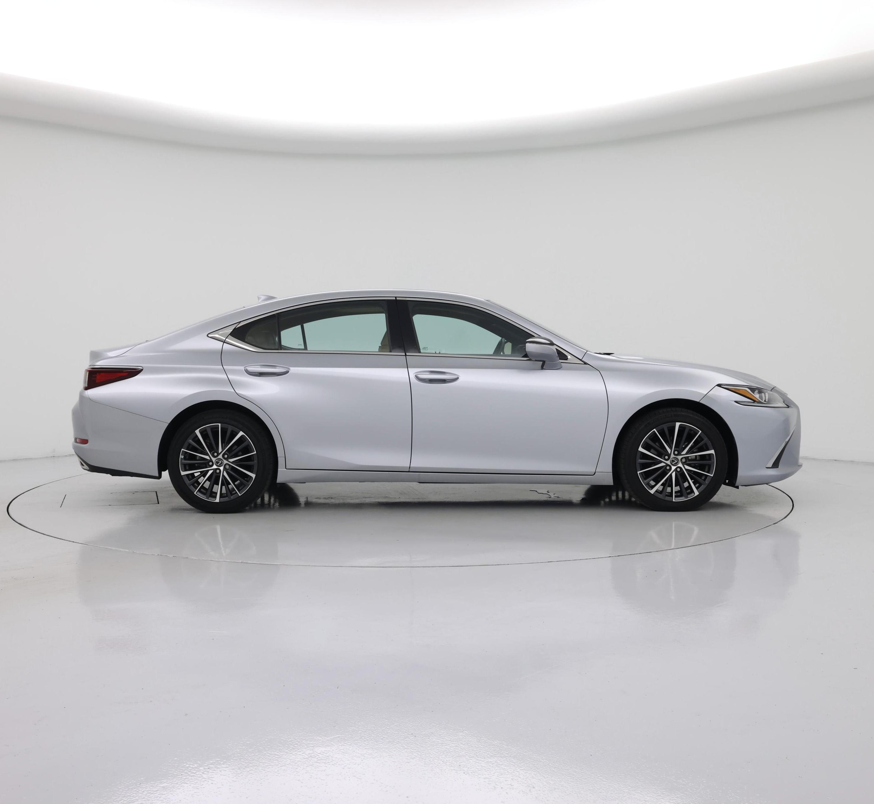 Thumbnail: 2022 Lexus ES - 7