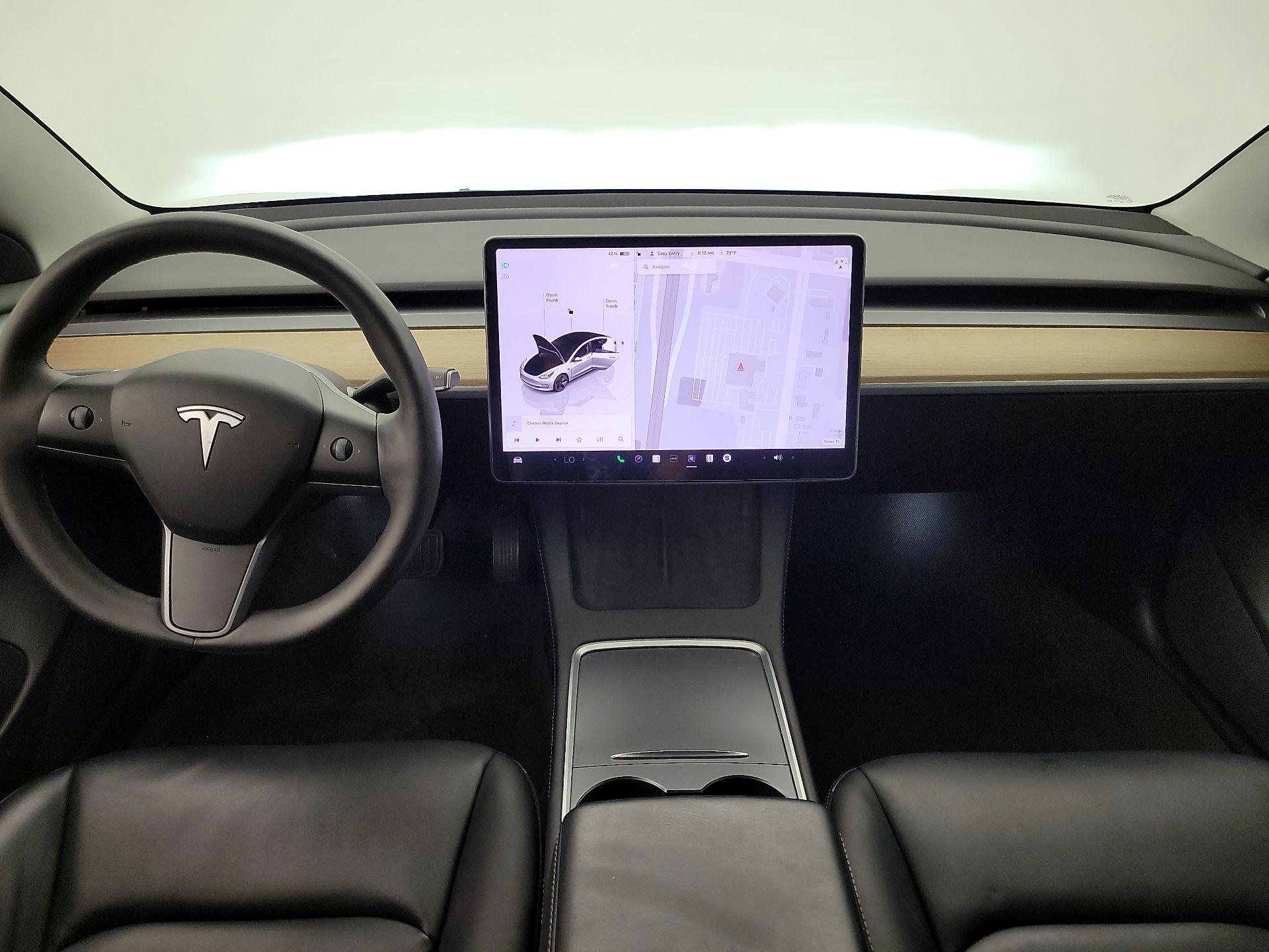 Thumbnail: 2022 Tesla Model 3 - 9